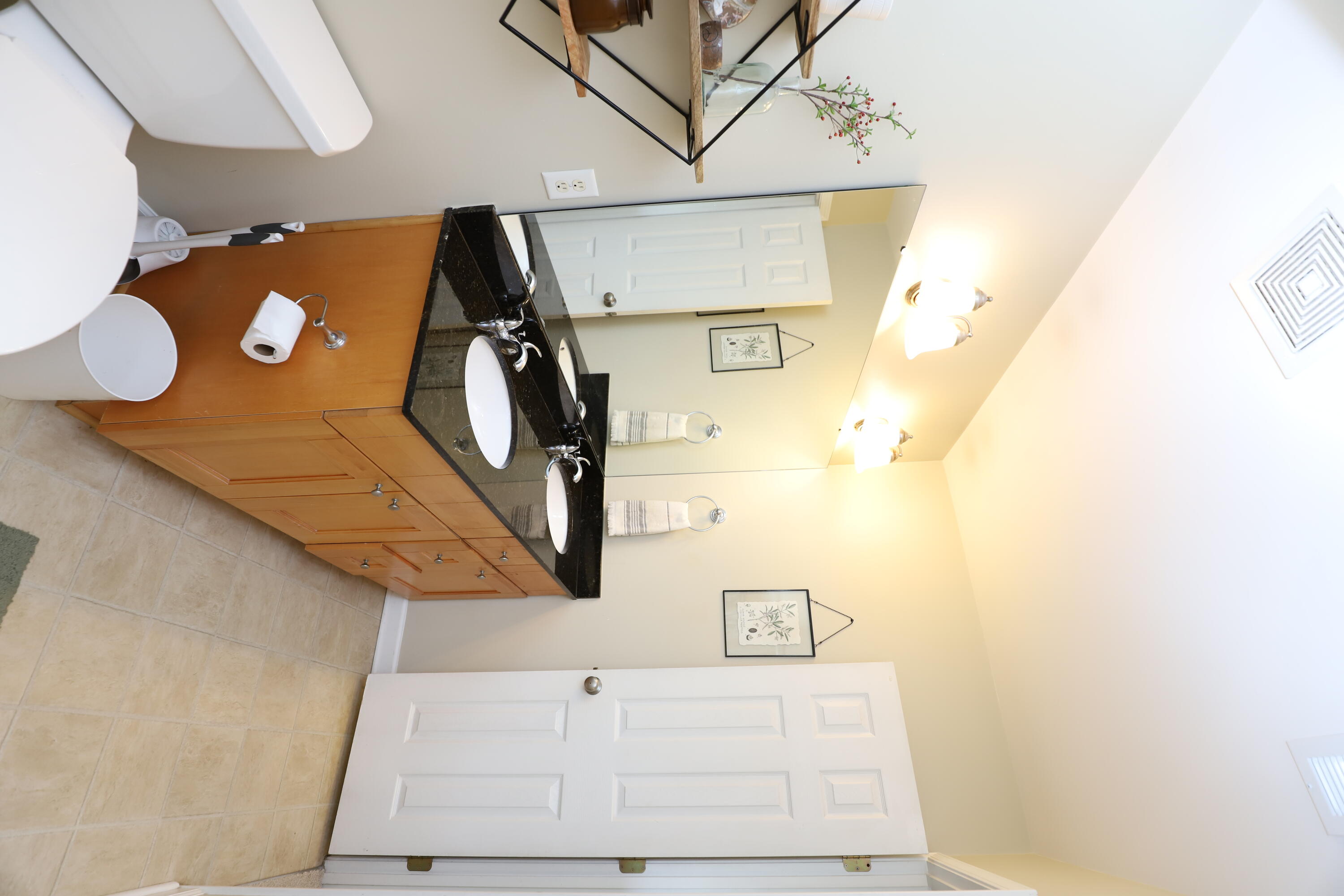 1116 Waverly Place Lane