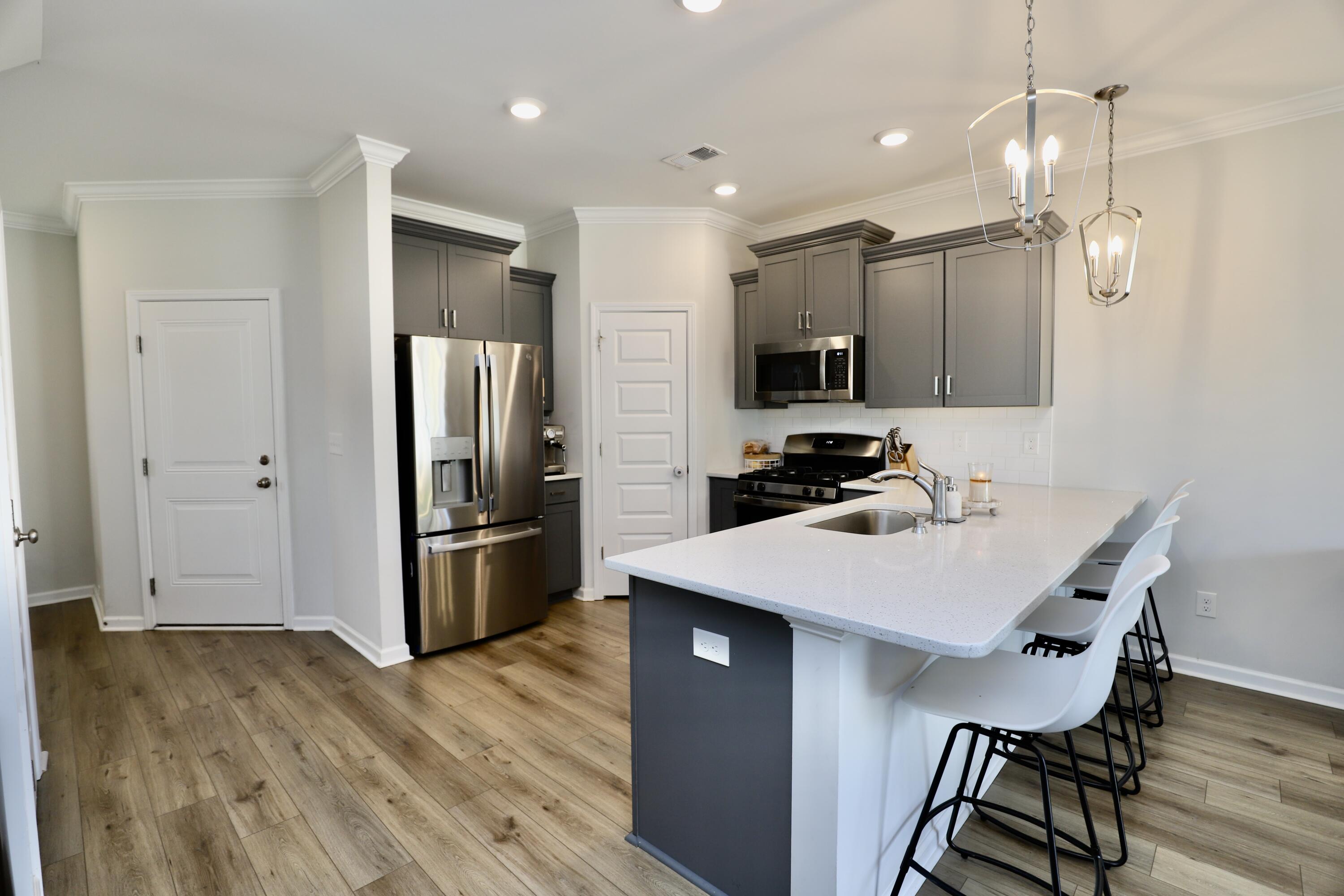 1052 Ashcroft Circle