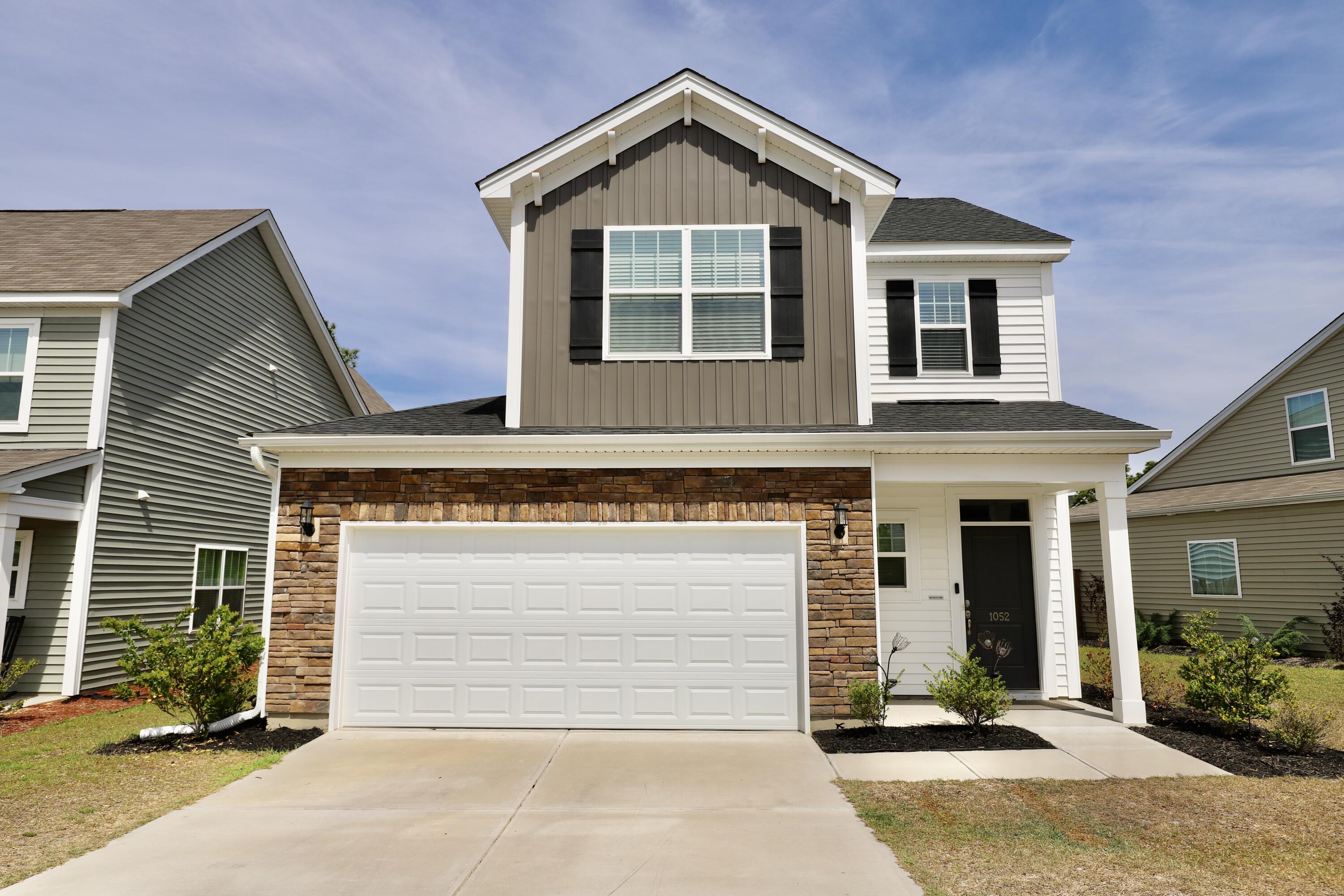 1052 Ashcroft Circle