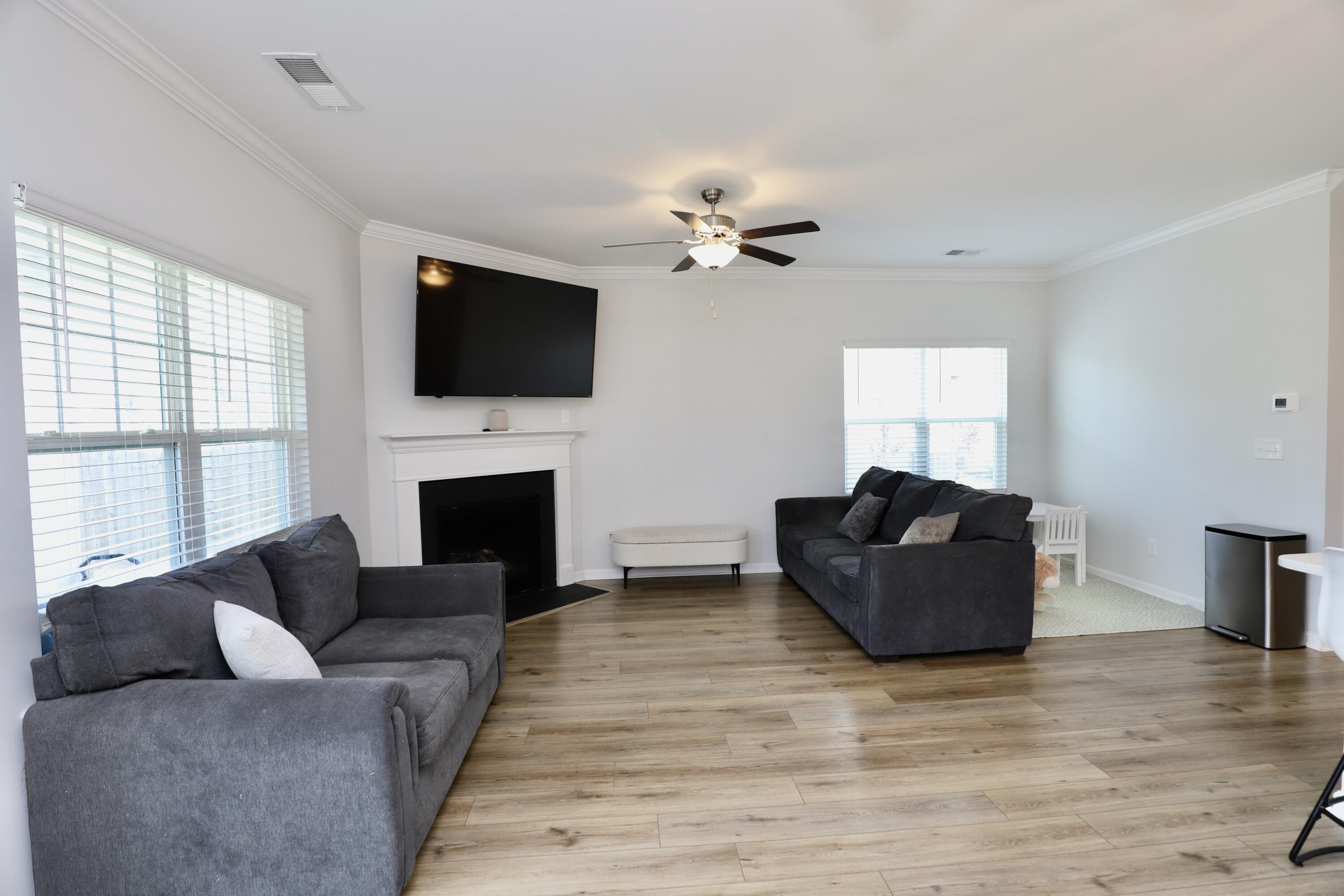 1052 Ashcroft Circle