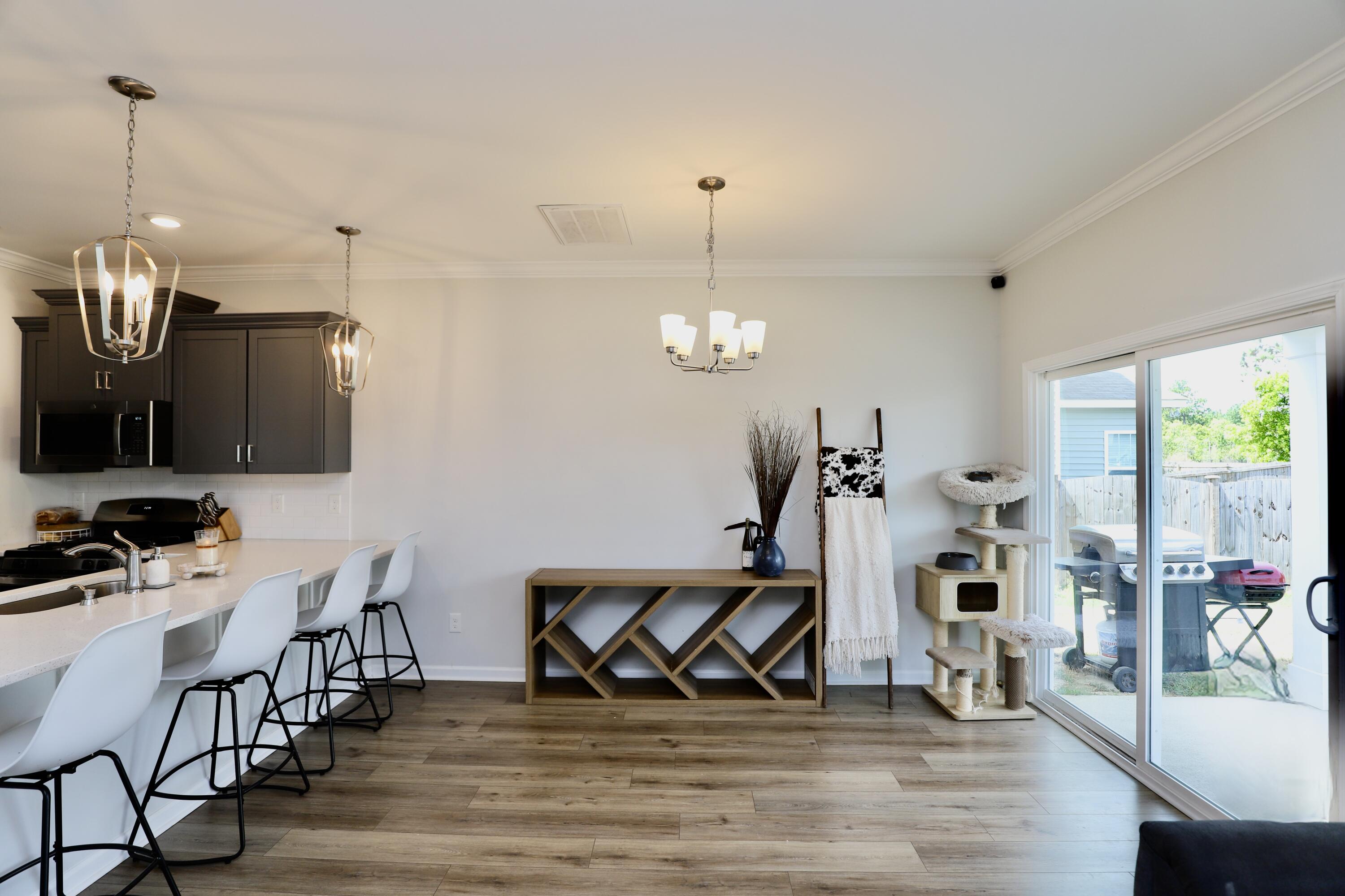 1052 Ashcroft Circle