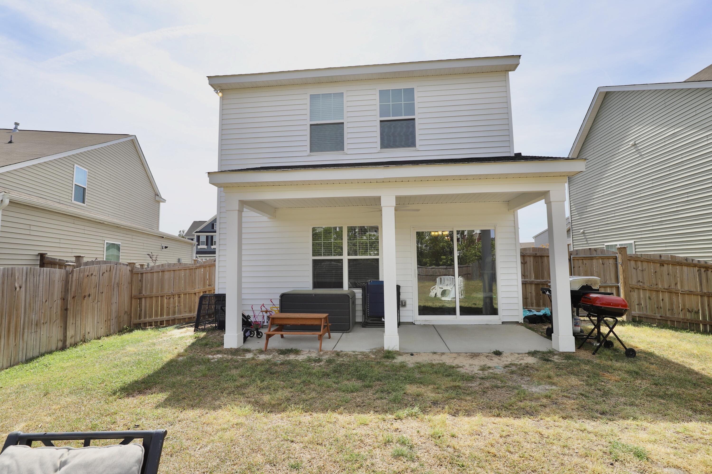 1052 Ashcroft Circle