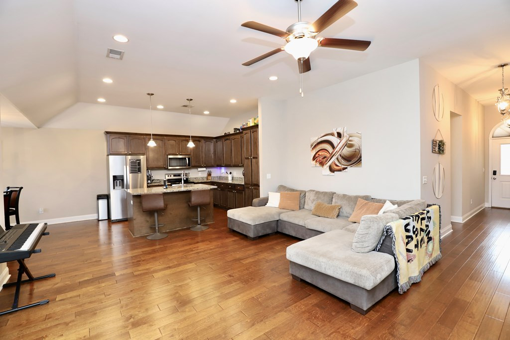 513 Waterlily Drive
