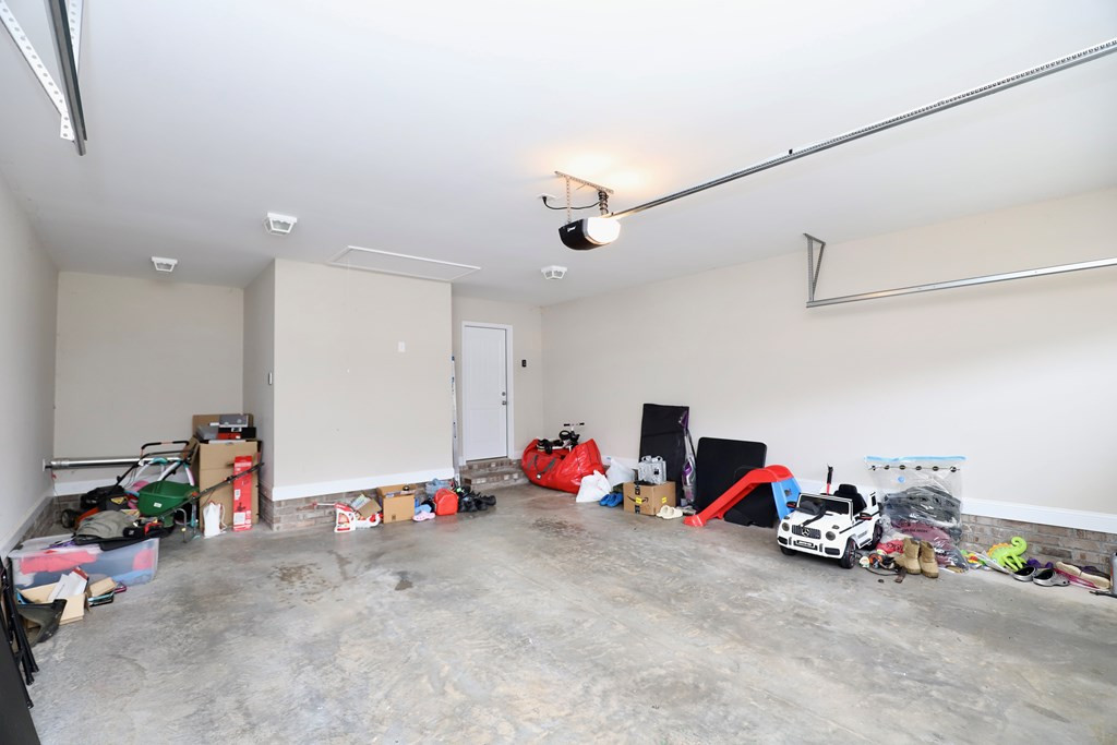 513 Waterlily Drive