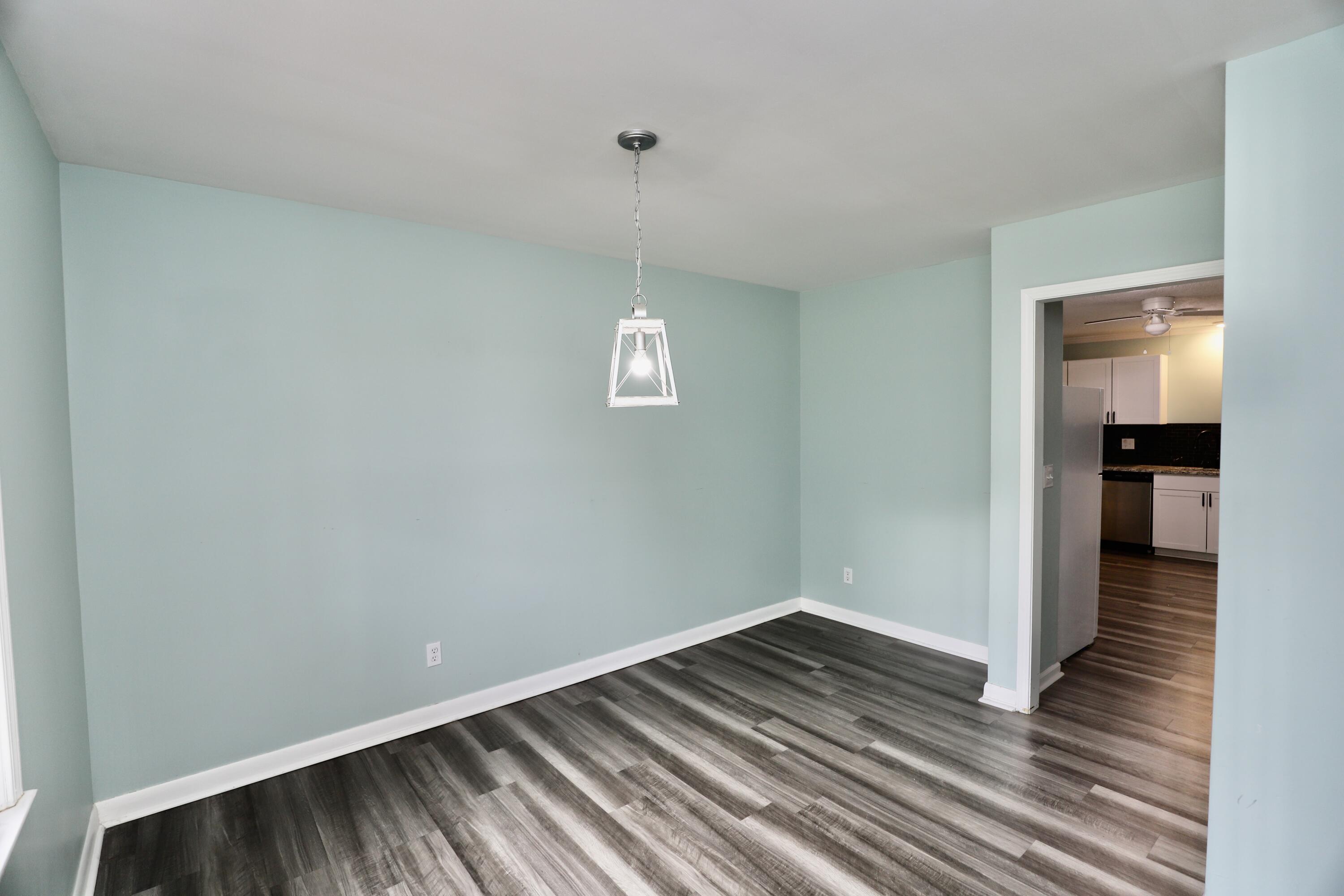 807 N Guignard Drive