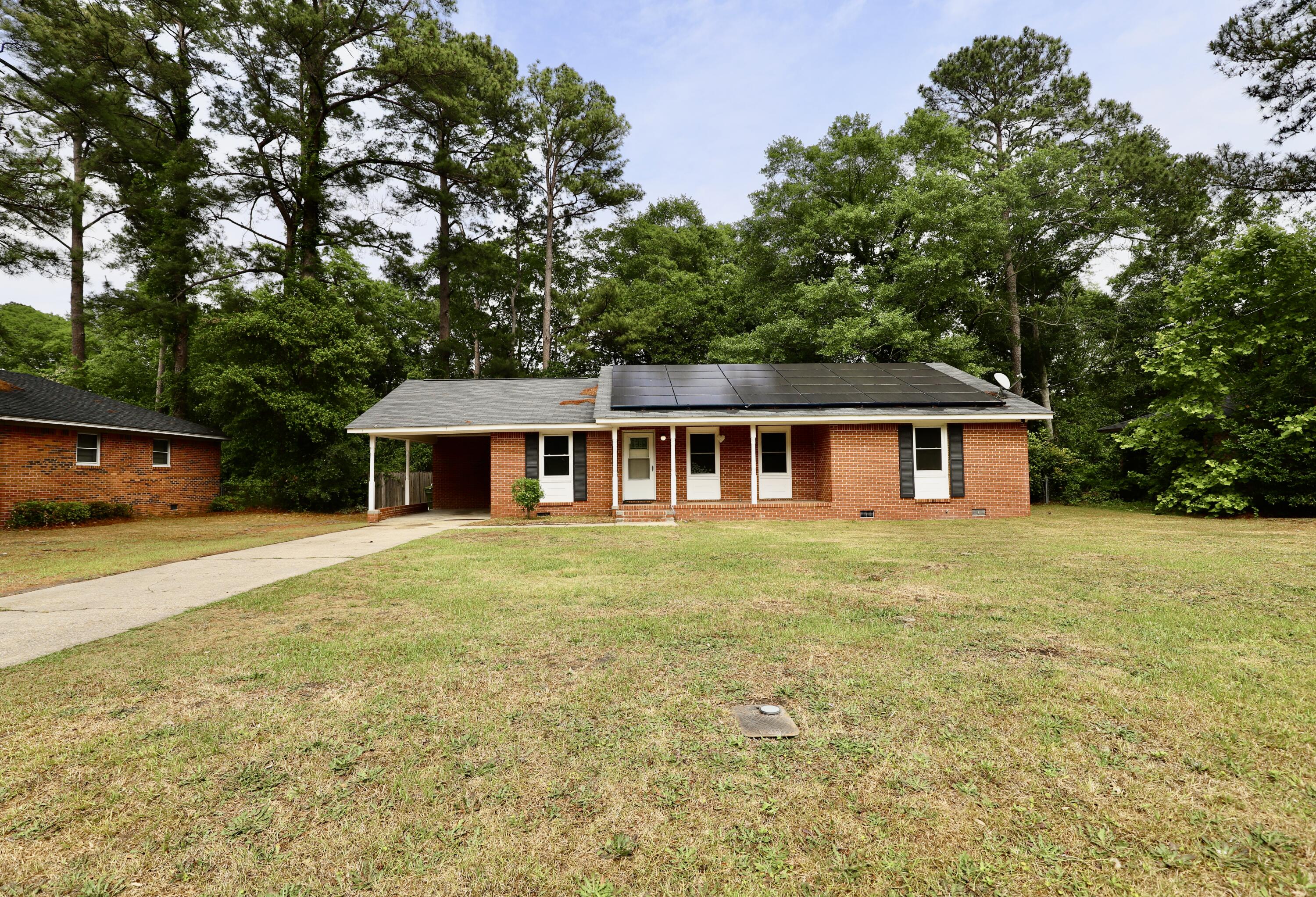 807 N Guignard Drive