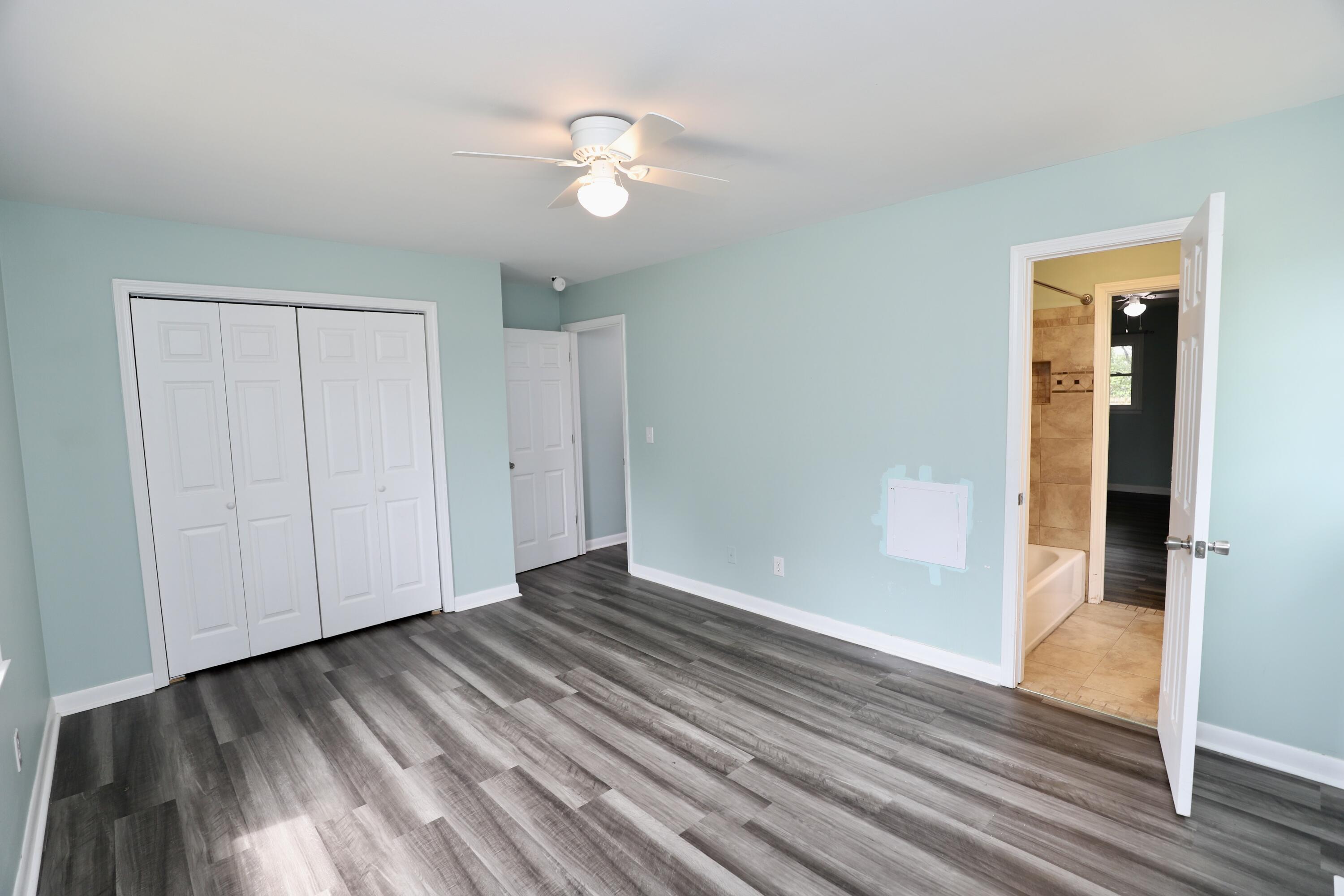 807 N Guignard Drive