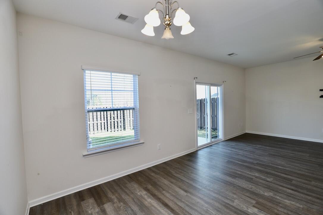 2943 Old Field Road