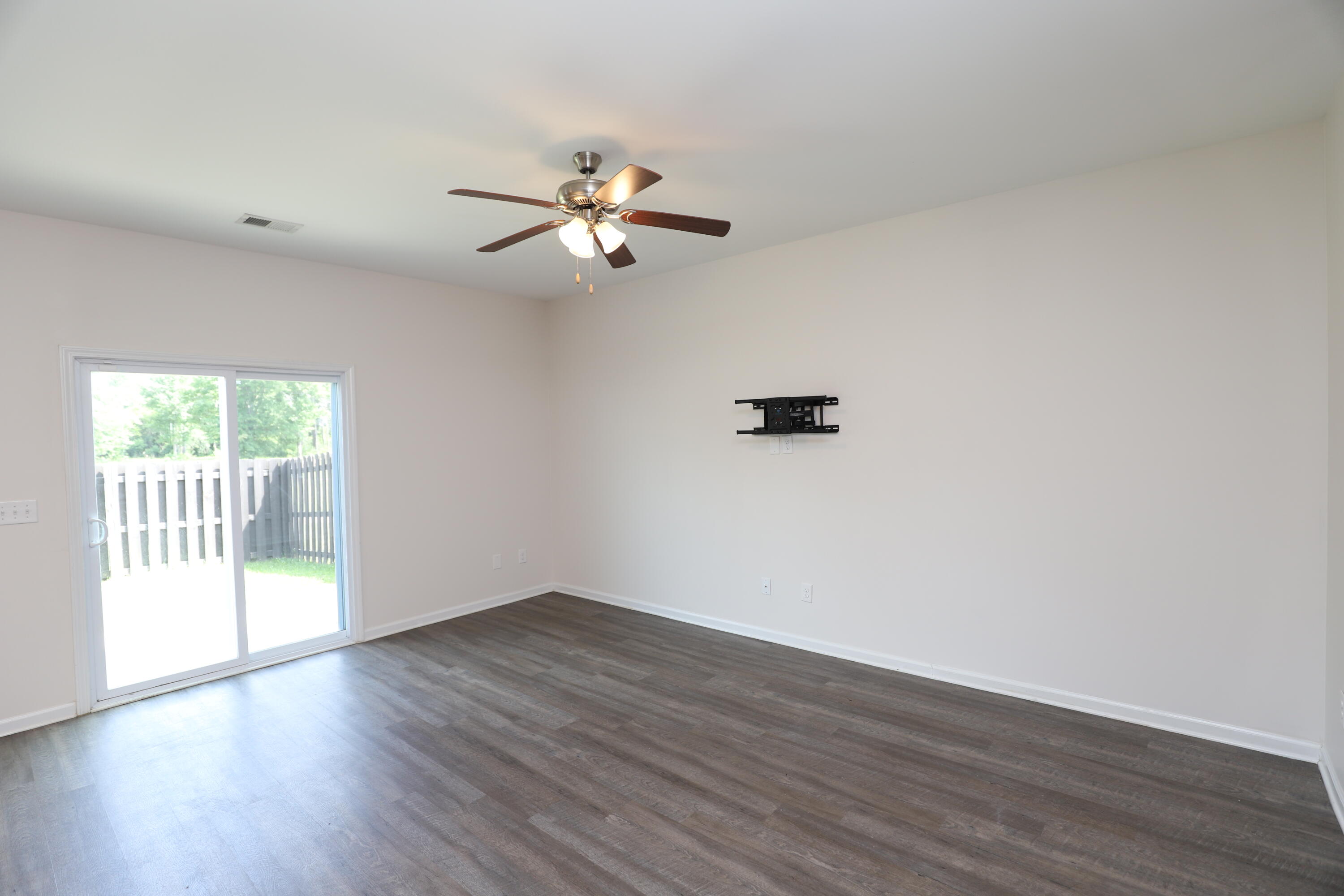 2943 Old Field Road