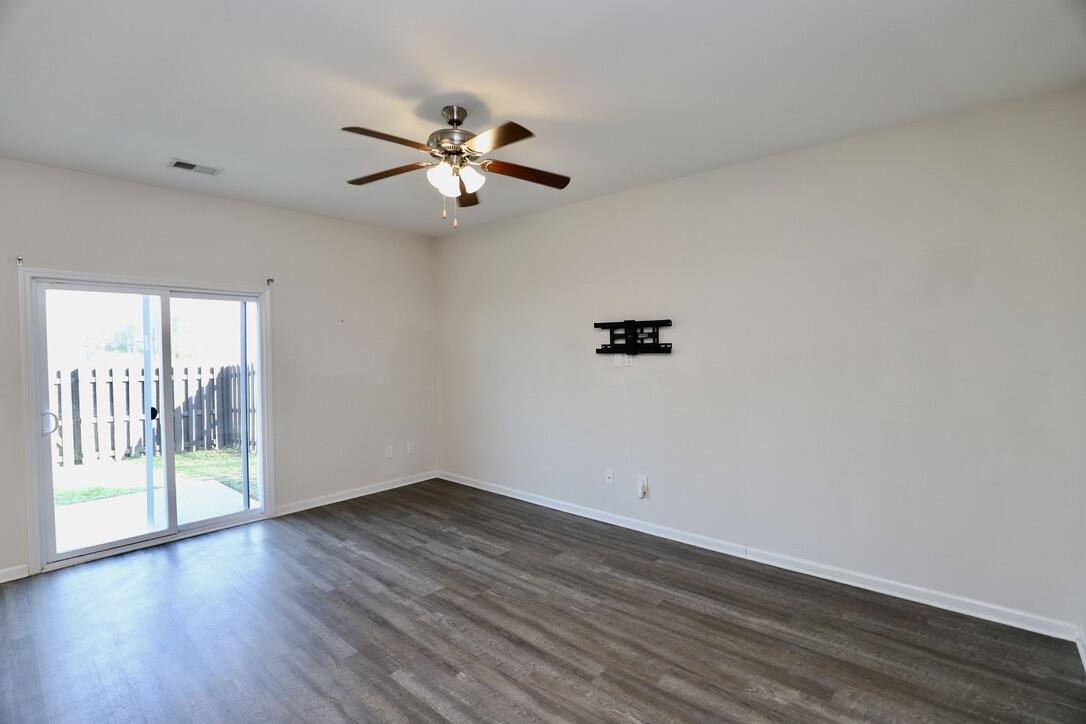 2943 Old Field Road