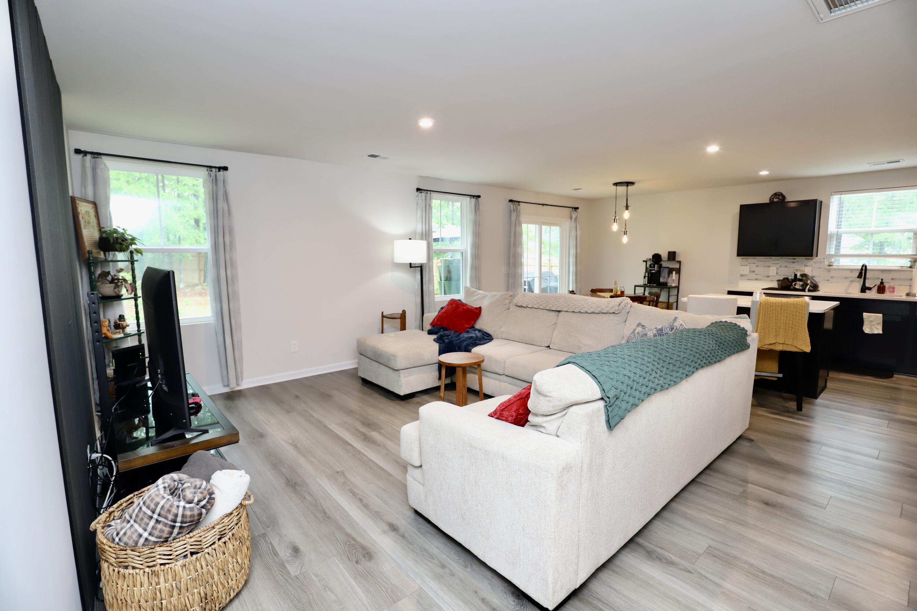 1029 Bermuda Cedar Lane