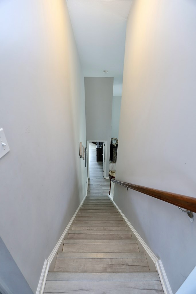 5 Eason Court