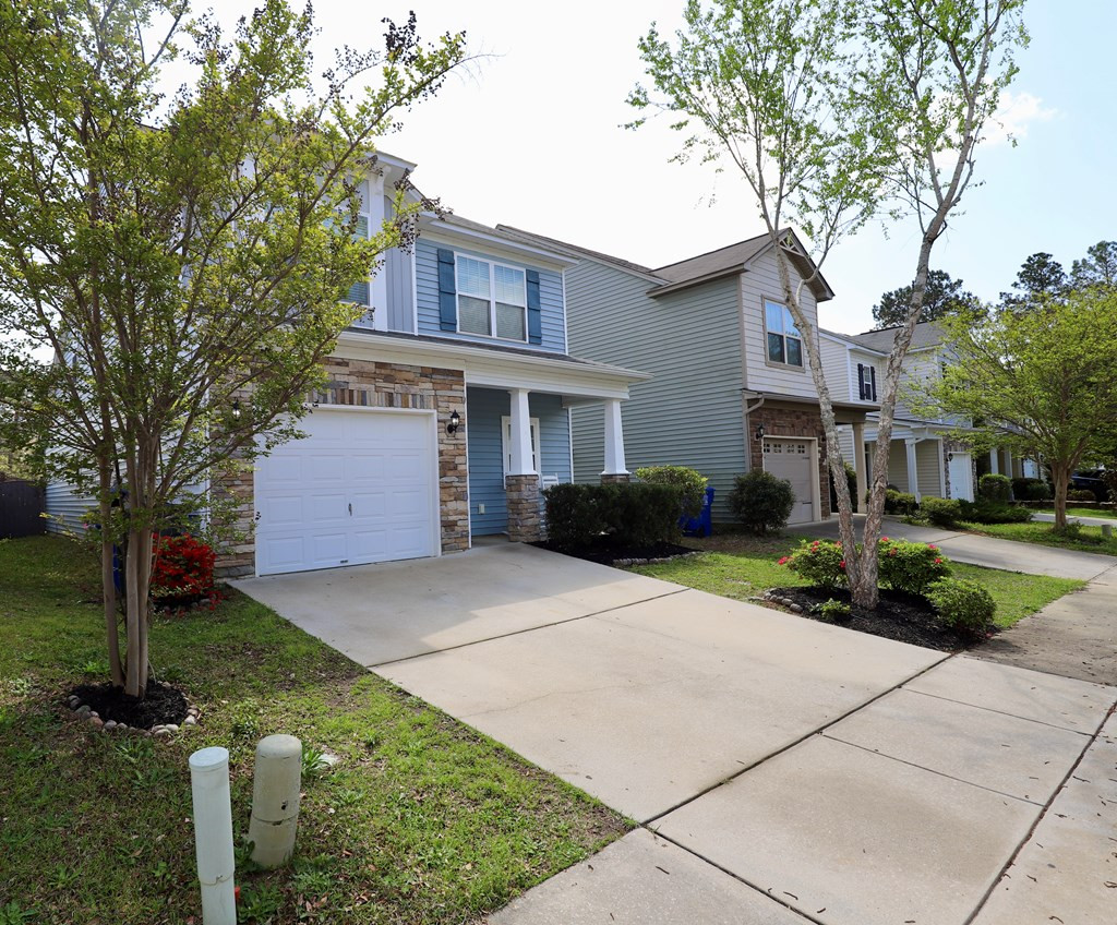 5 Eason Court