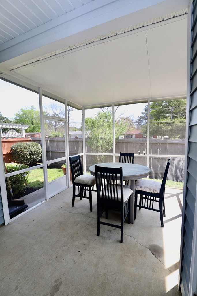 5 Eason Court