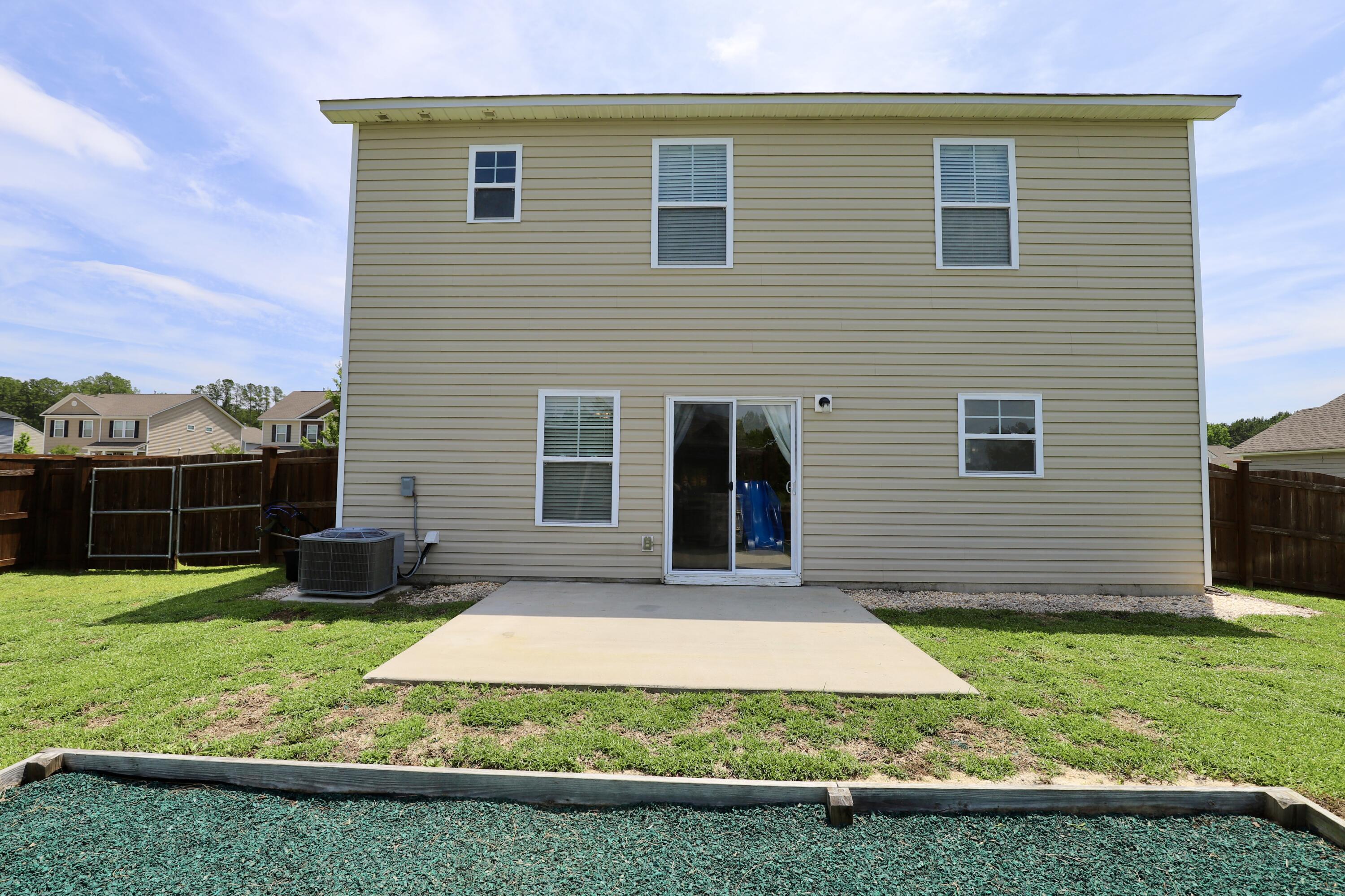 17 Carriagebrook Circle