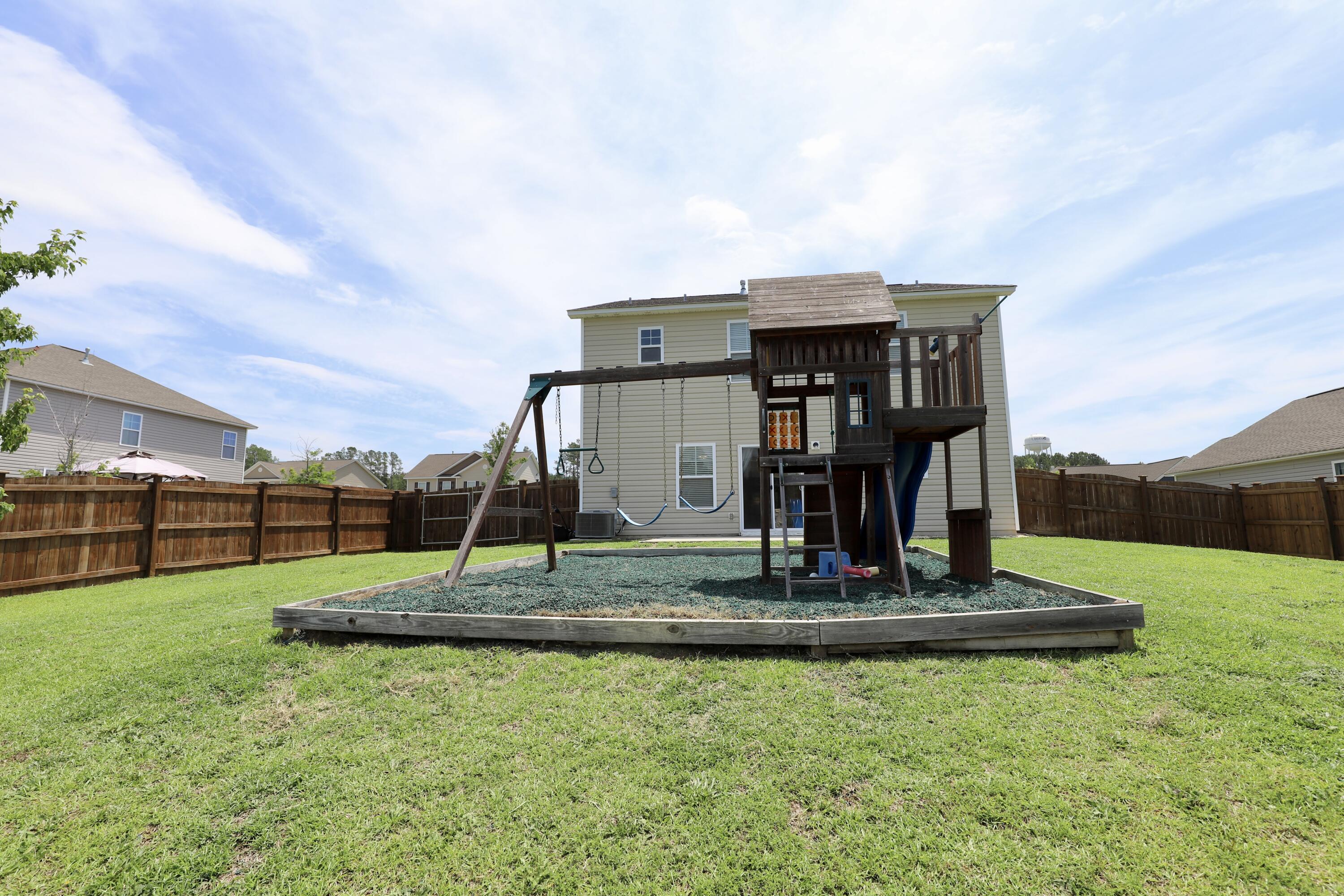 17 Carriagebrook Circle