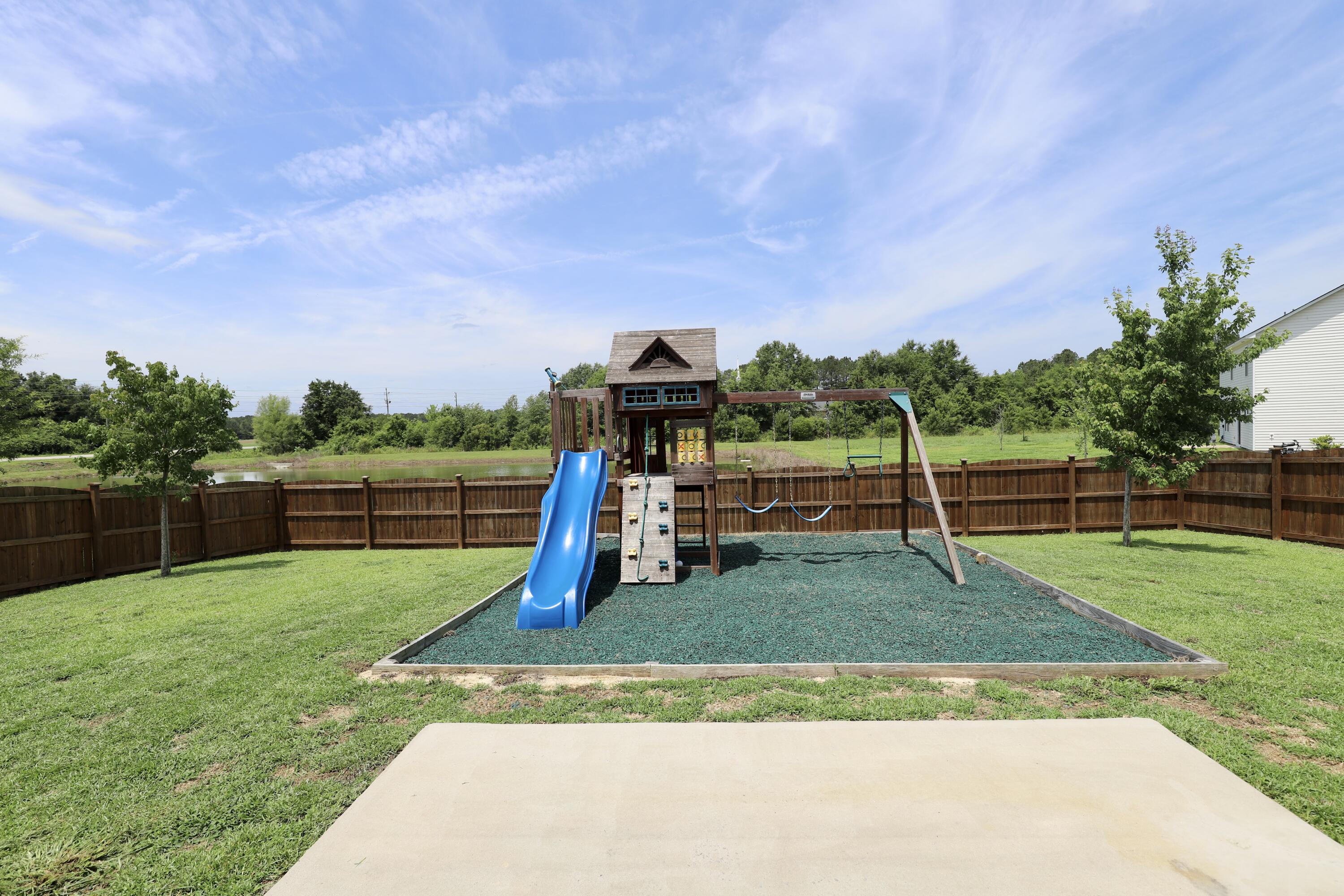 17 Carriagebrook Circle