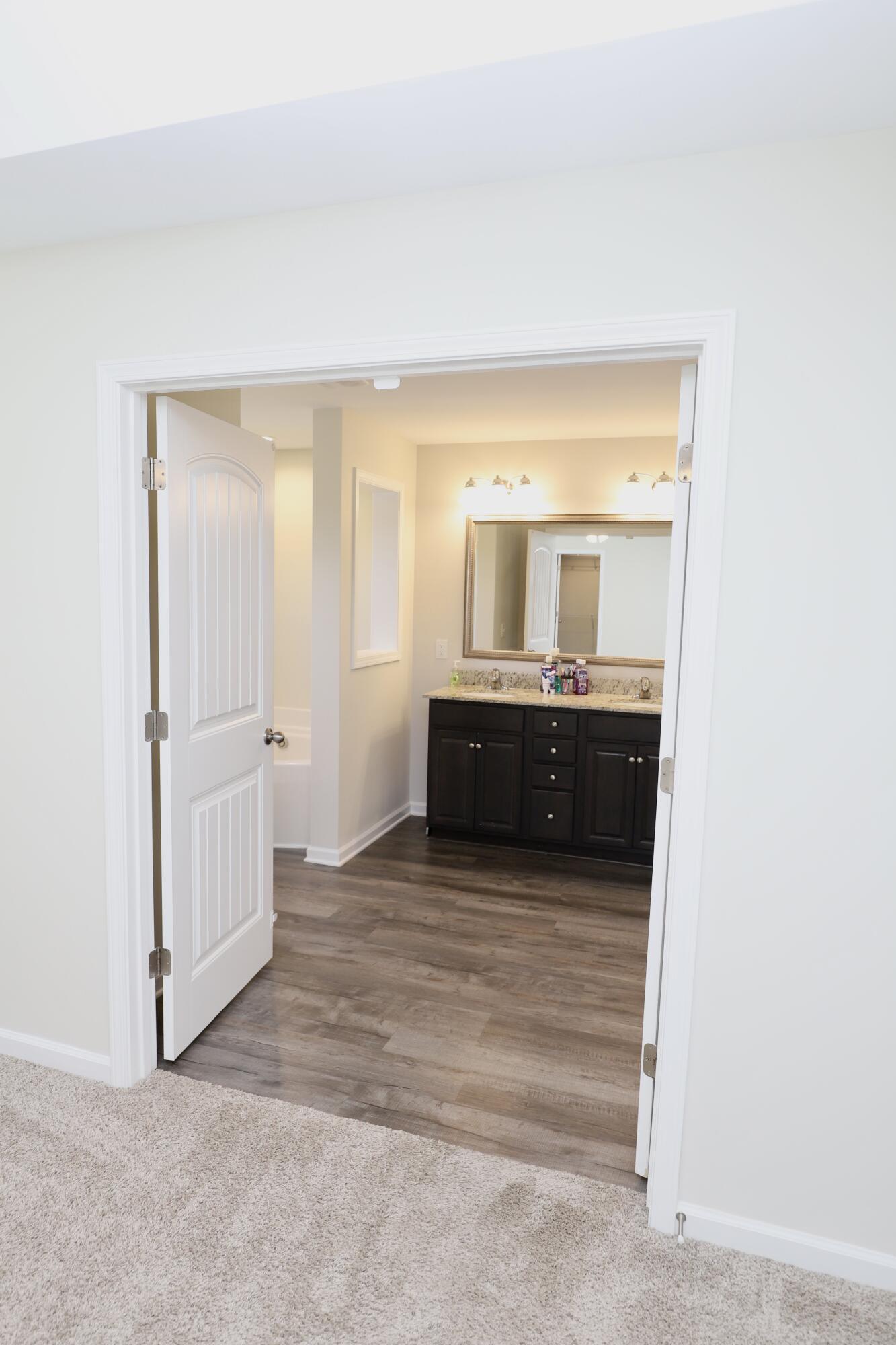 17 Carriagebrook Circle