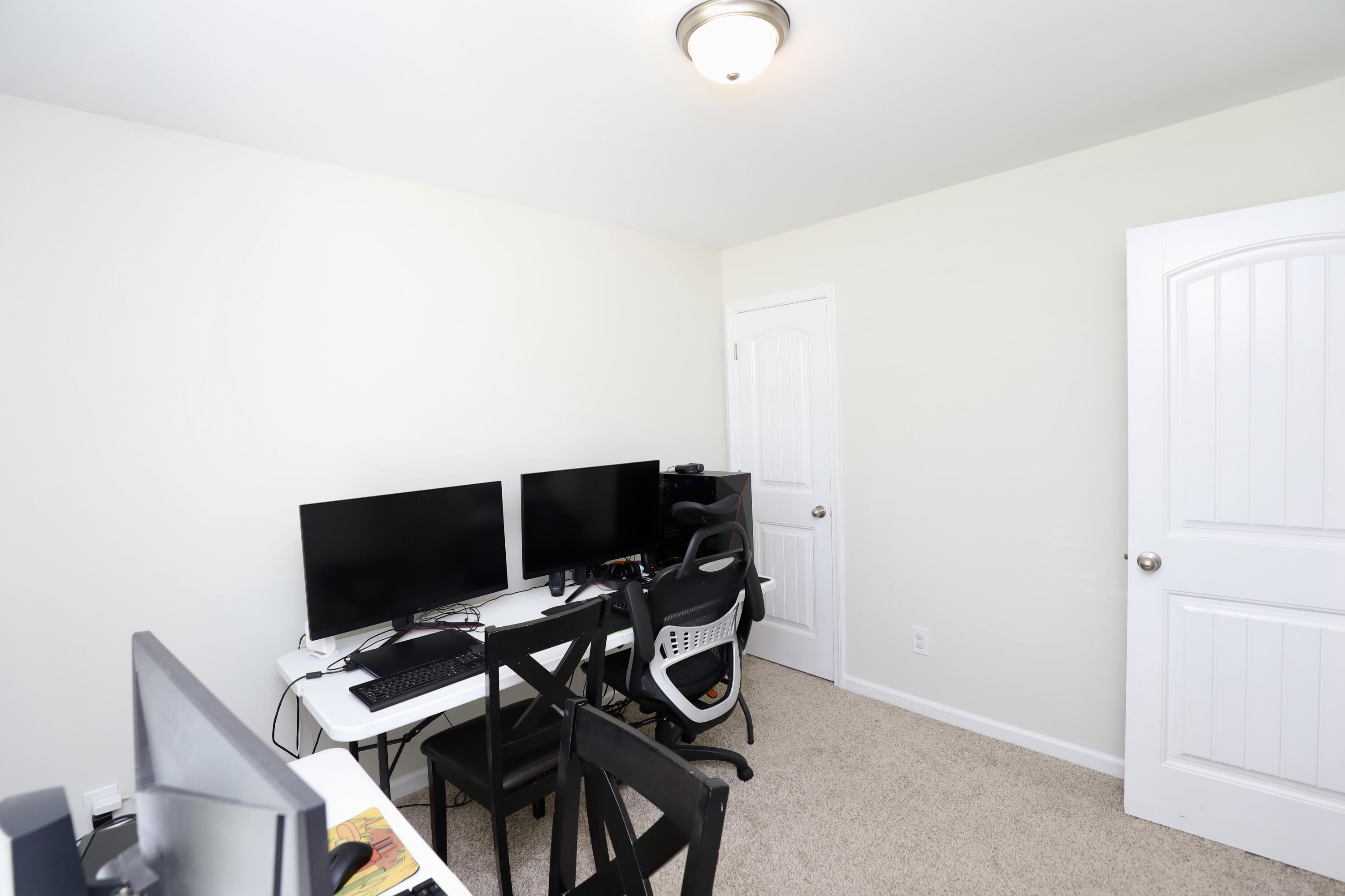 17 Carriagebrook Circle