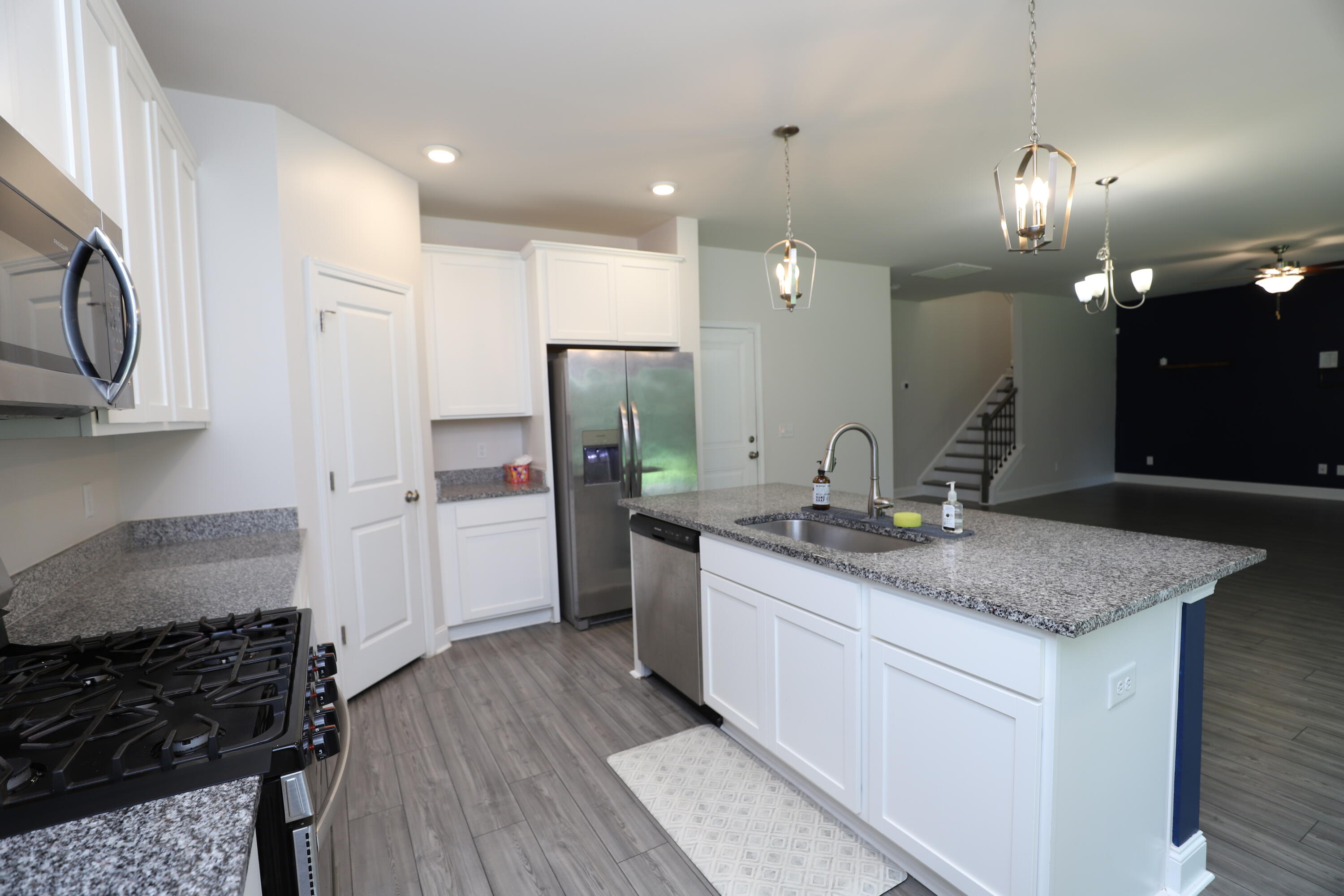 870 Curlew Circle