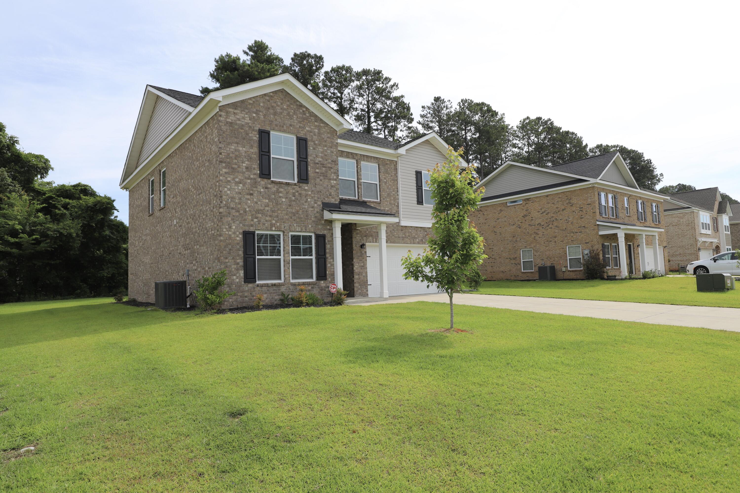 870 Curlew Circle