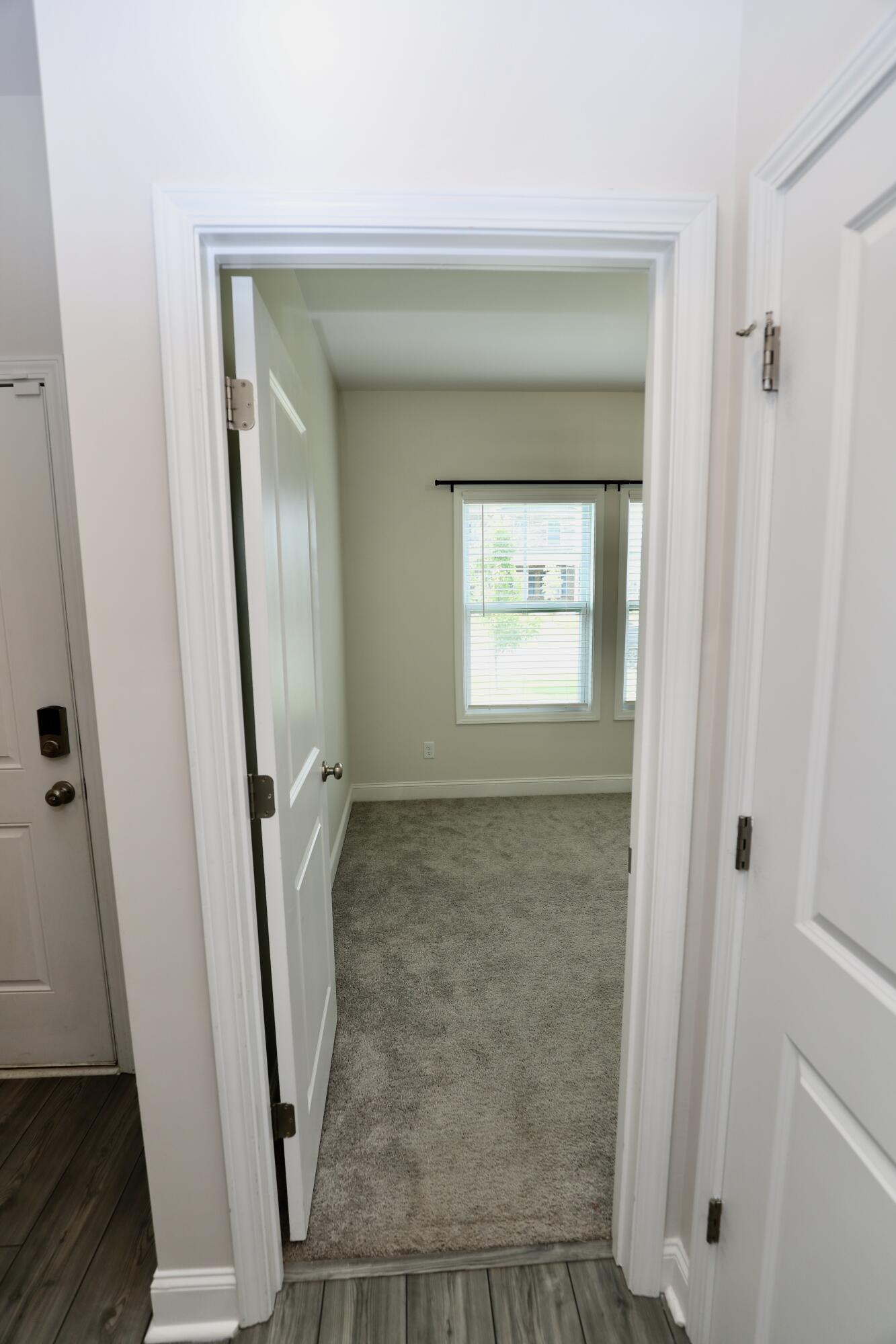 870 Curlew Circle