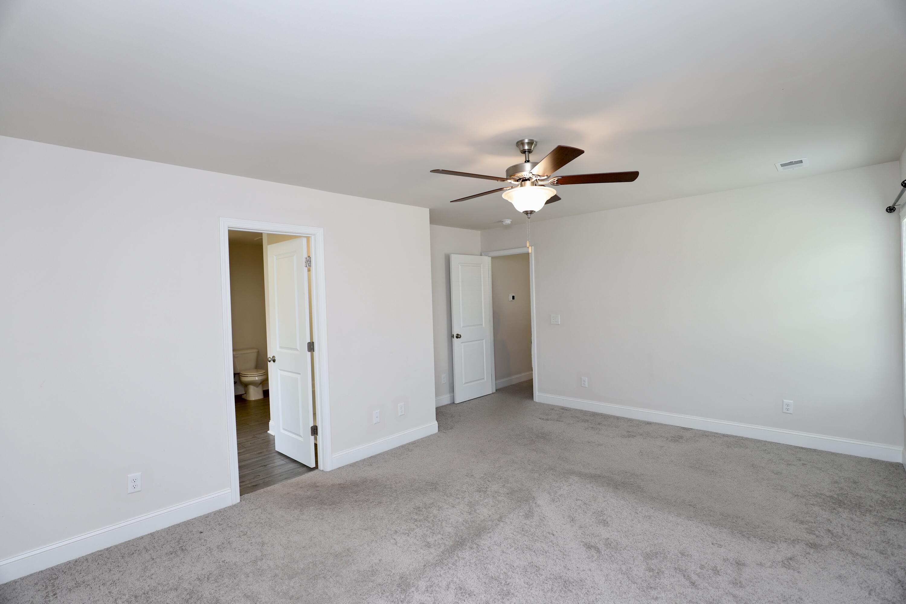 870 Curlew Circle