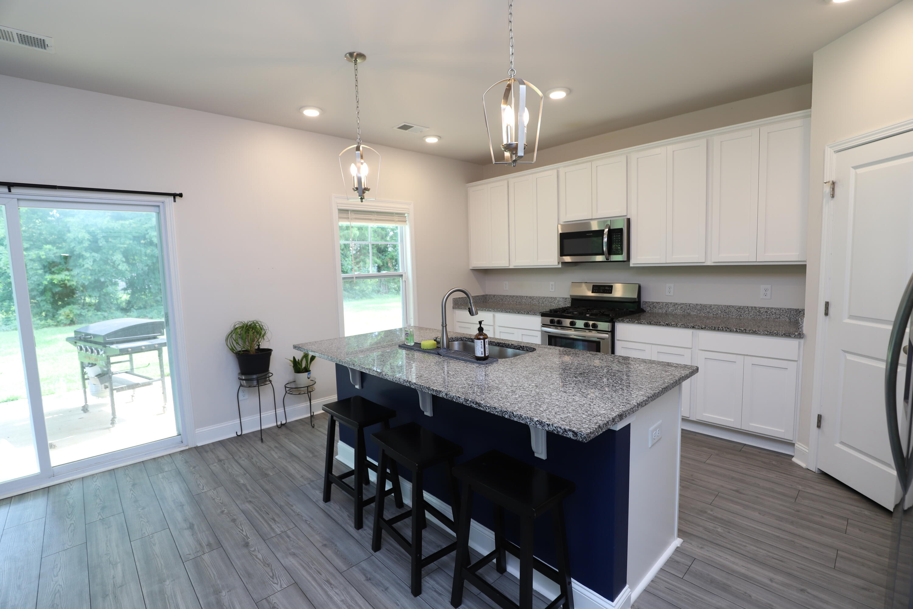 870 Curlew Circle