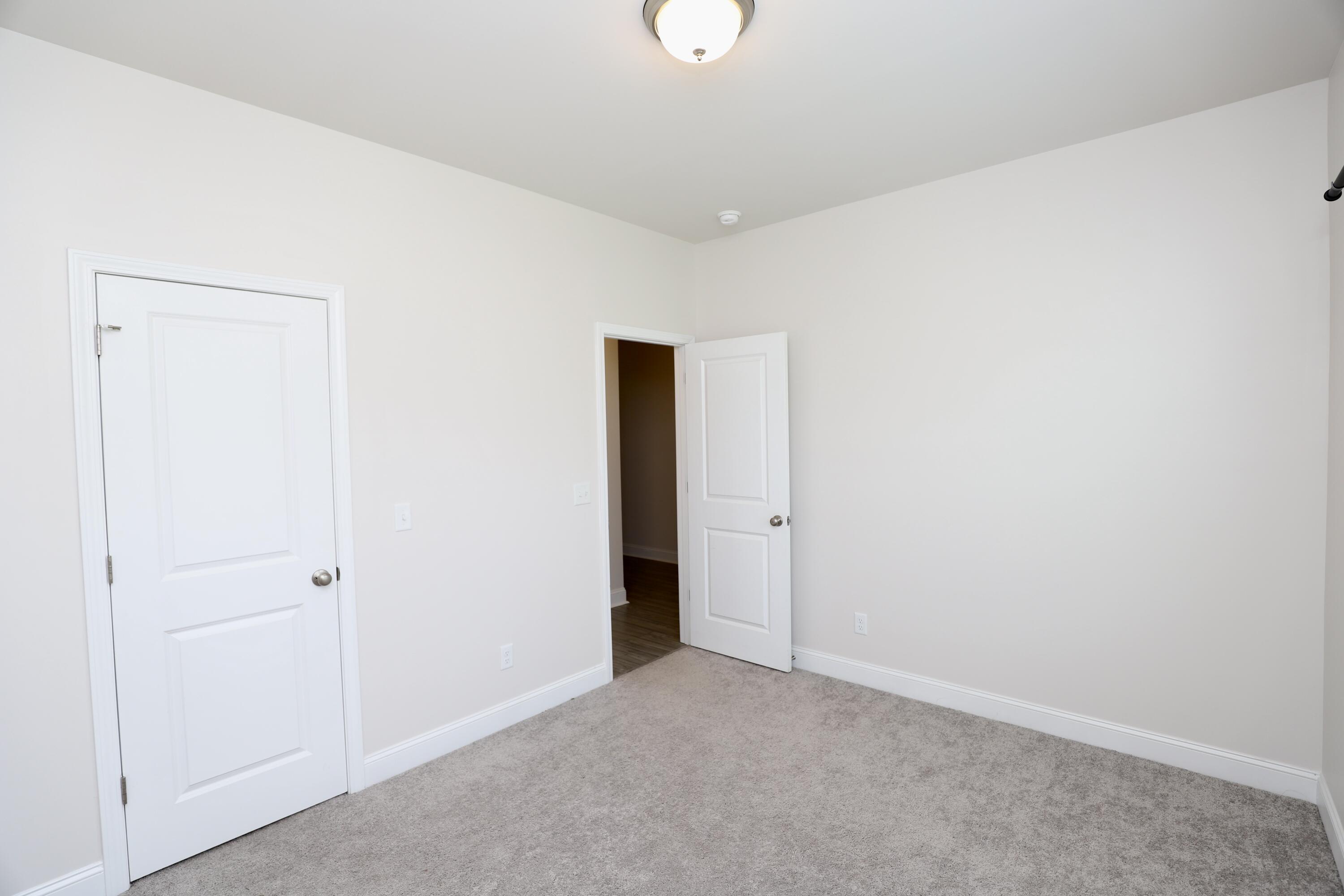 870 Curlew Circle
