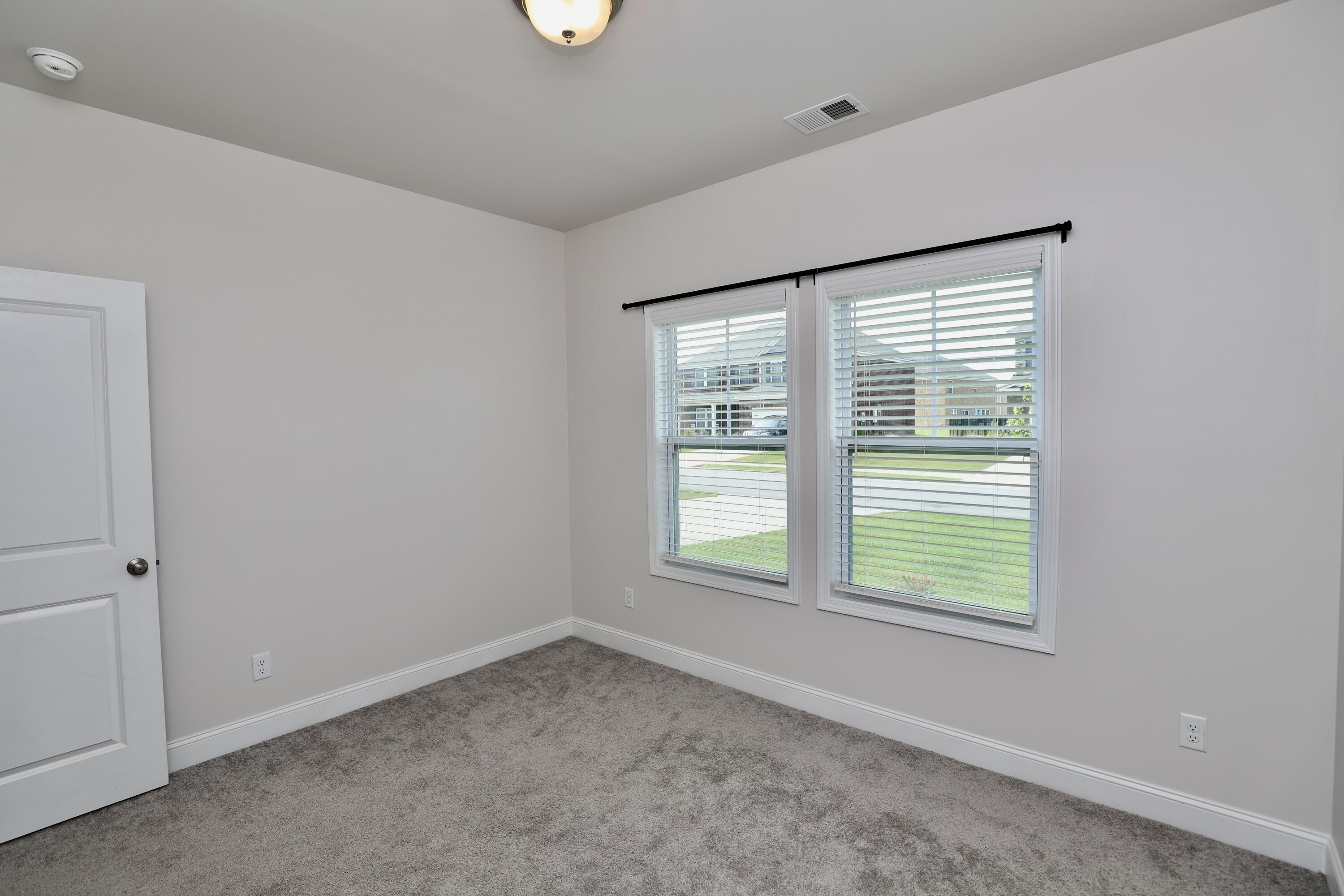 870 Curlew Circle