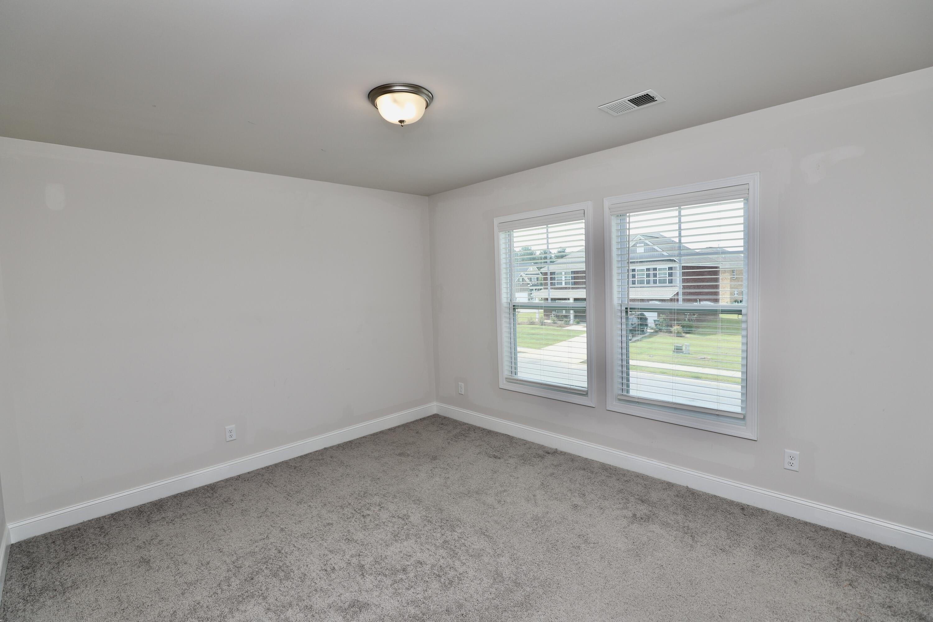 870 Curlew Circle