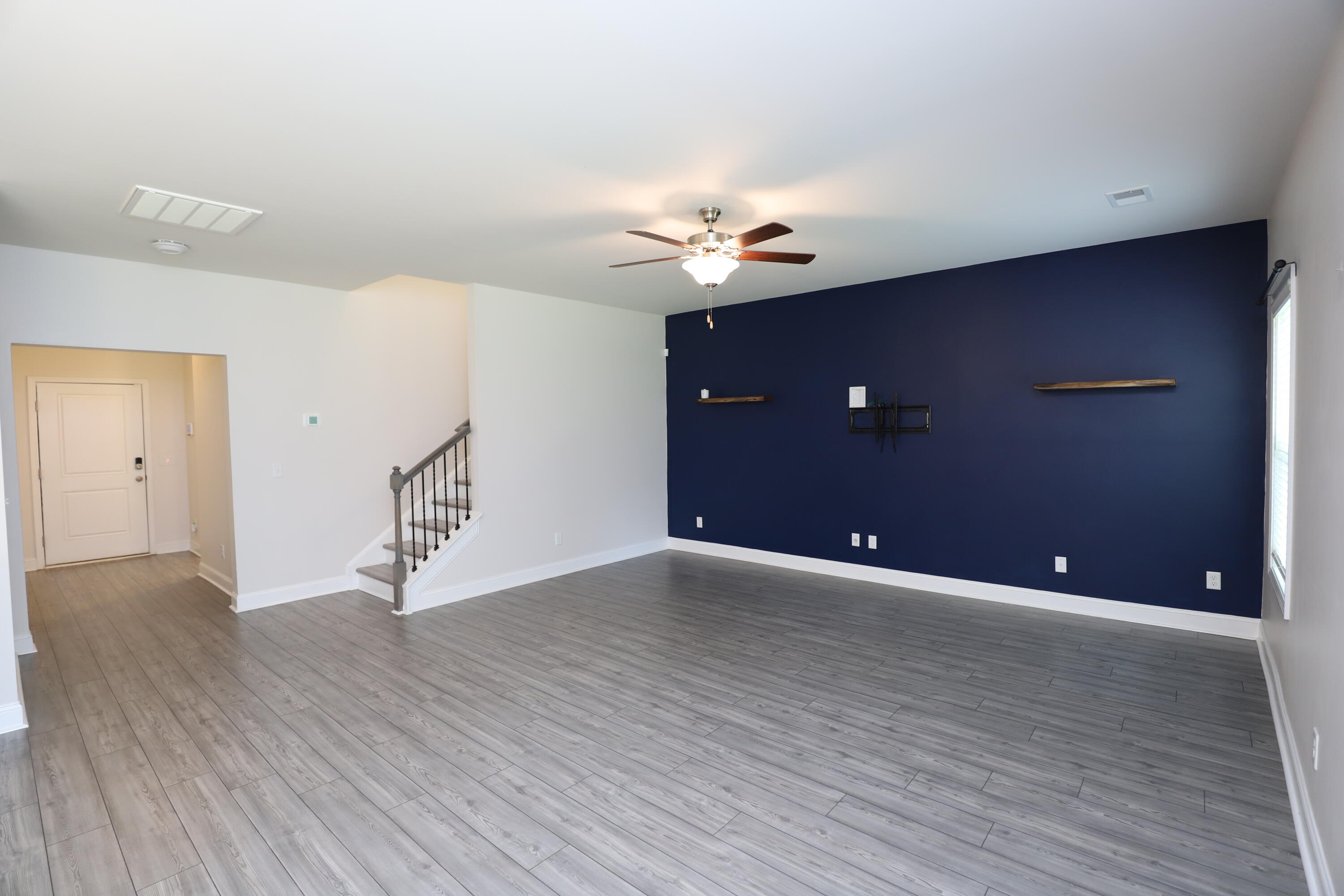 870 Curlew Circle