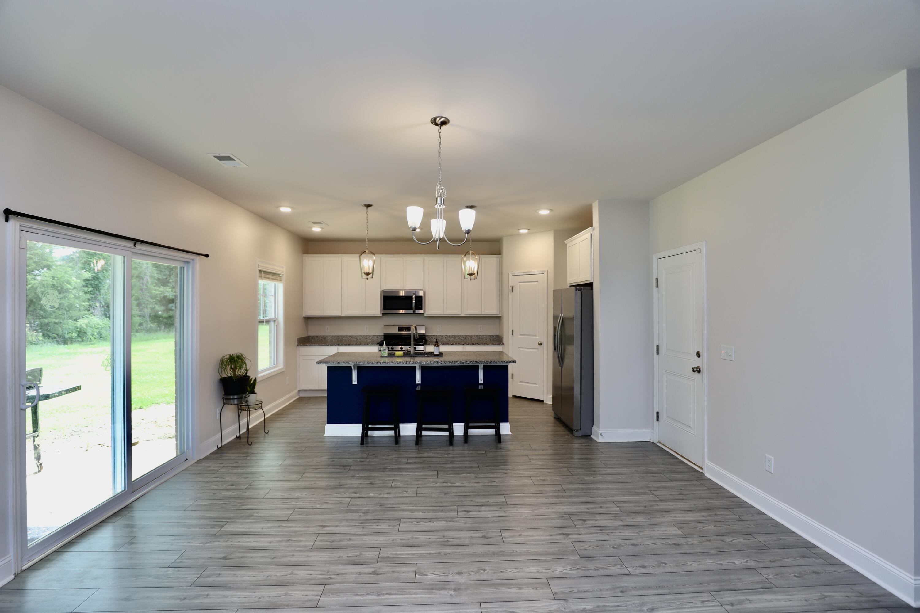 870 Curlew Circle