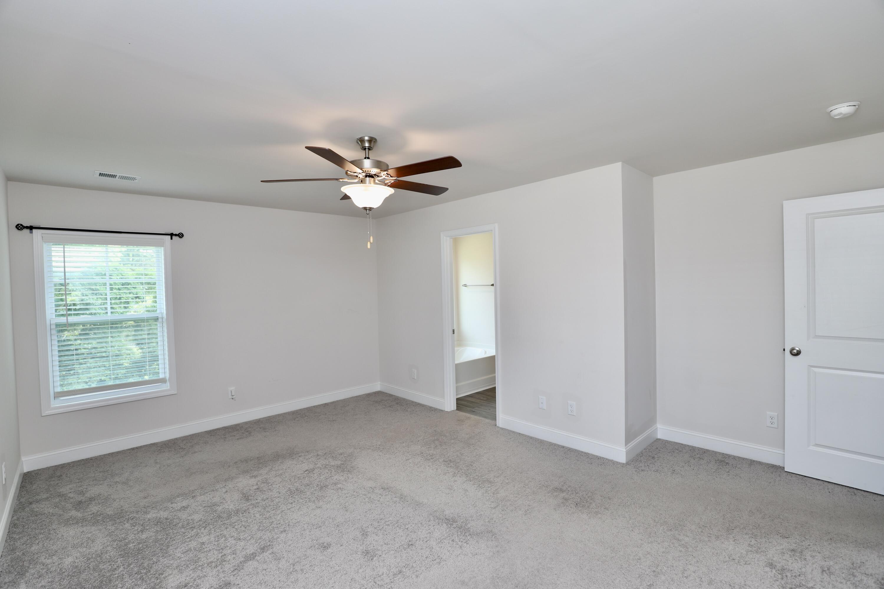 870 Curlew Circle