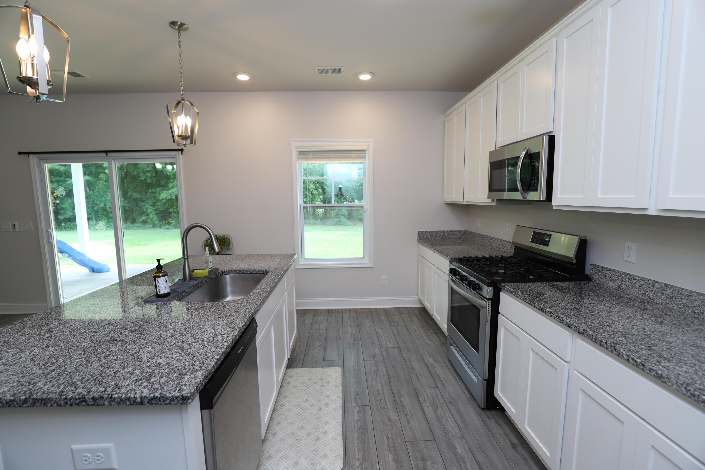 870 Curlew Circle