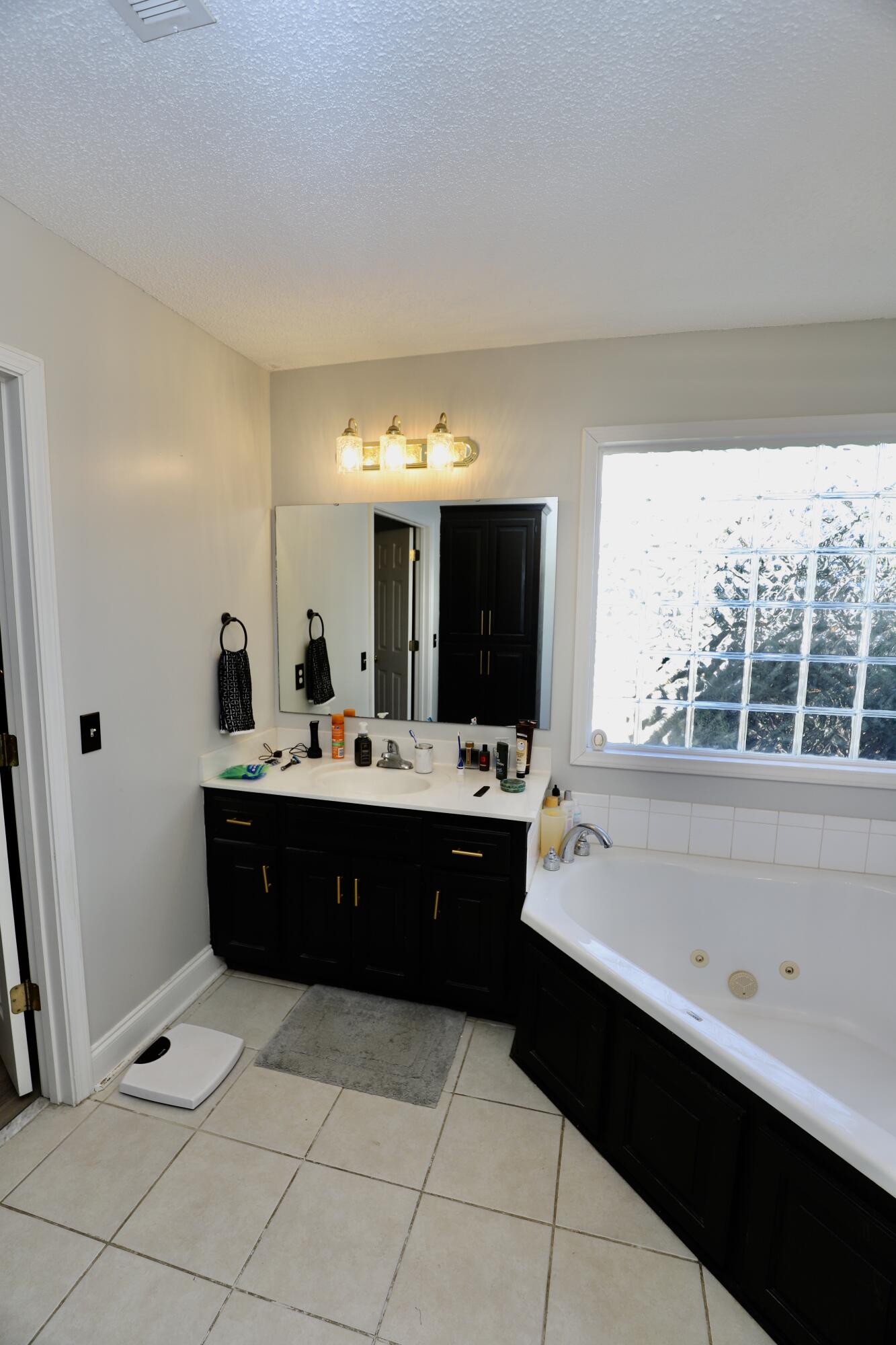 3245 Arborwood Drive