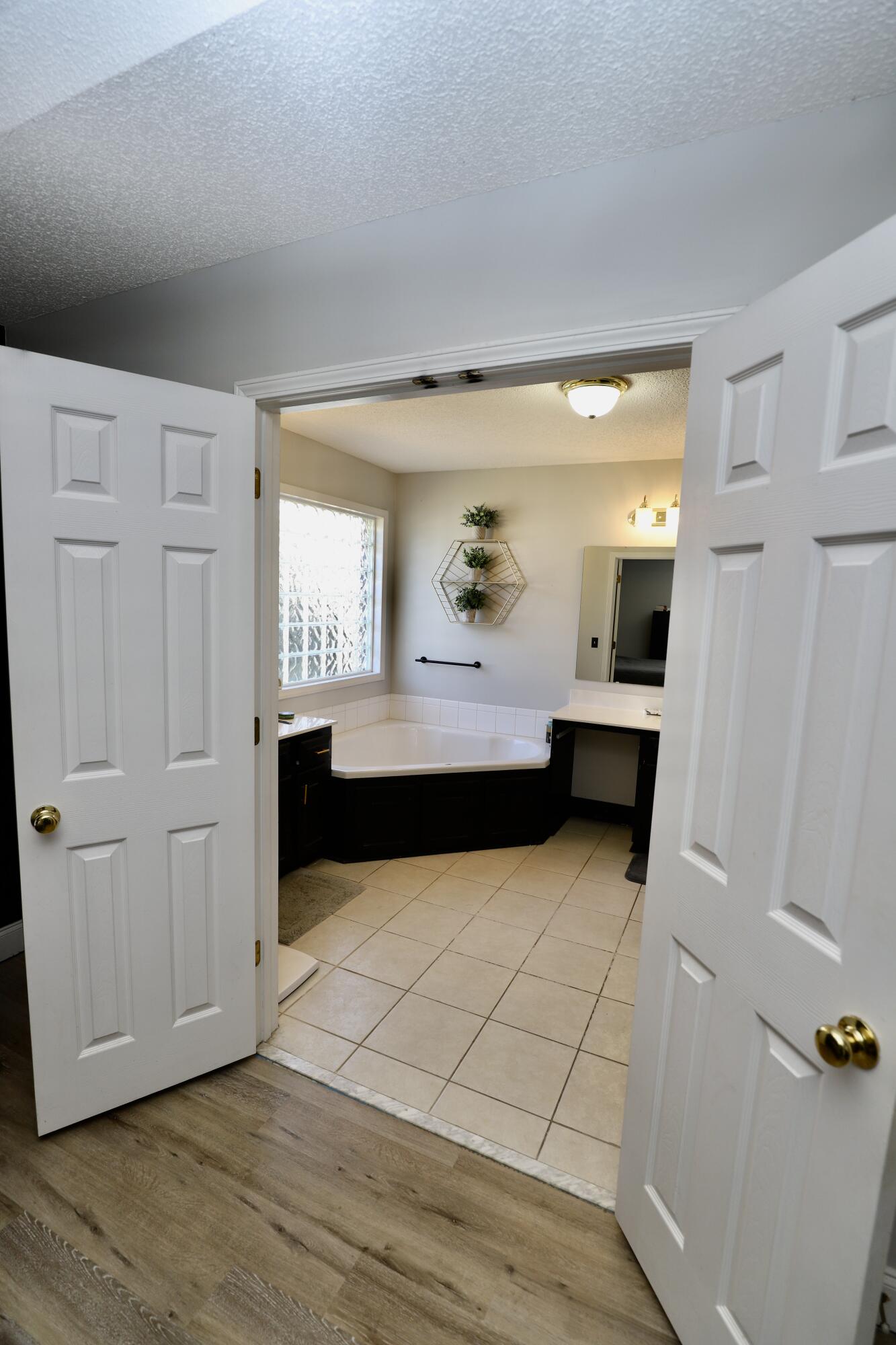 3245 Arborwood Drive