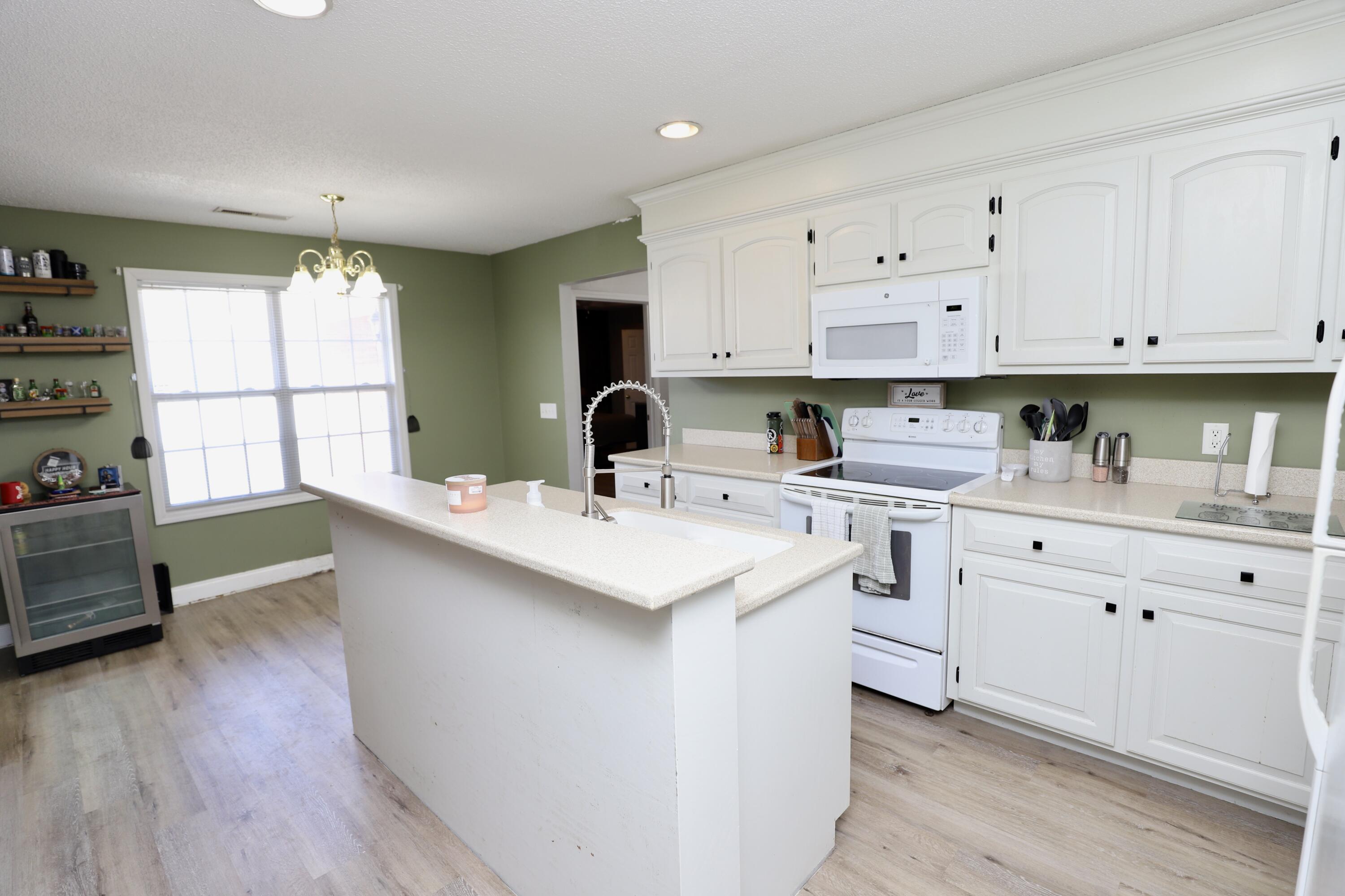 3245 Arborwood Drive
