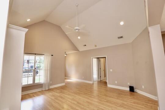 3192 Mayflower Lane