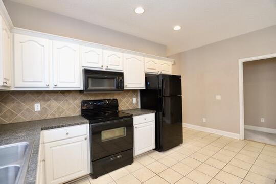 3192 Mayflower Lane