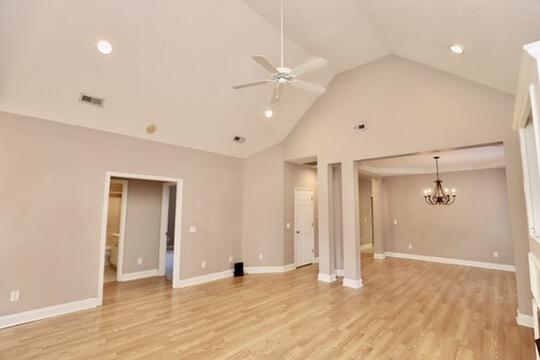 3192 Mayflower Lane
