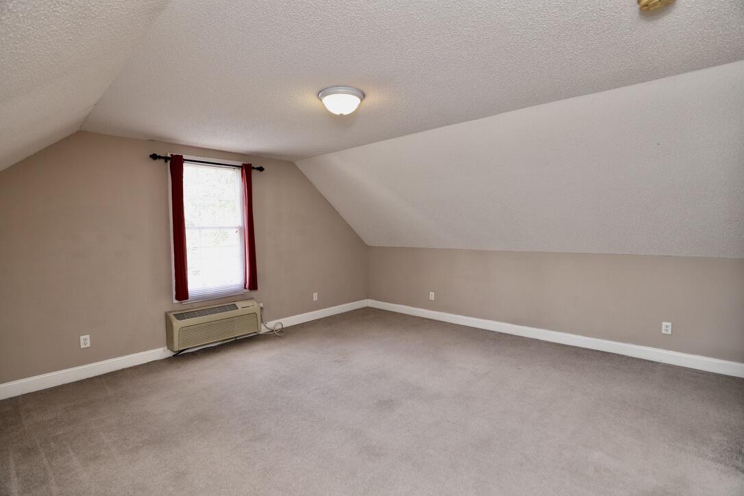 3192 Mayflower Lane
