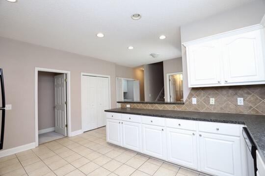 3192 Mayflower Lane