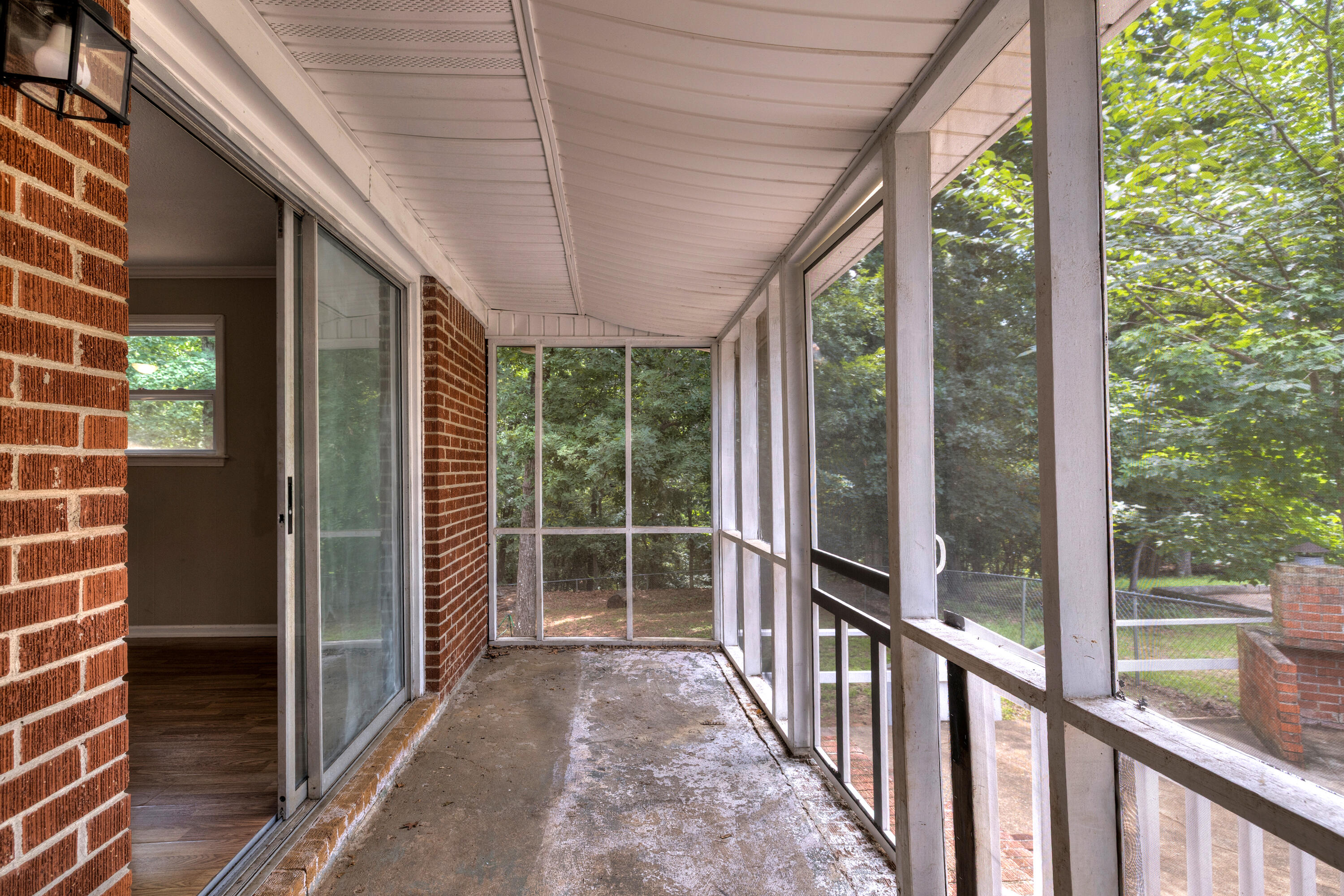2437 Derwent Drive