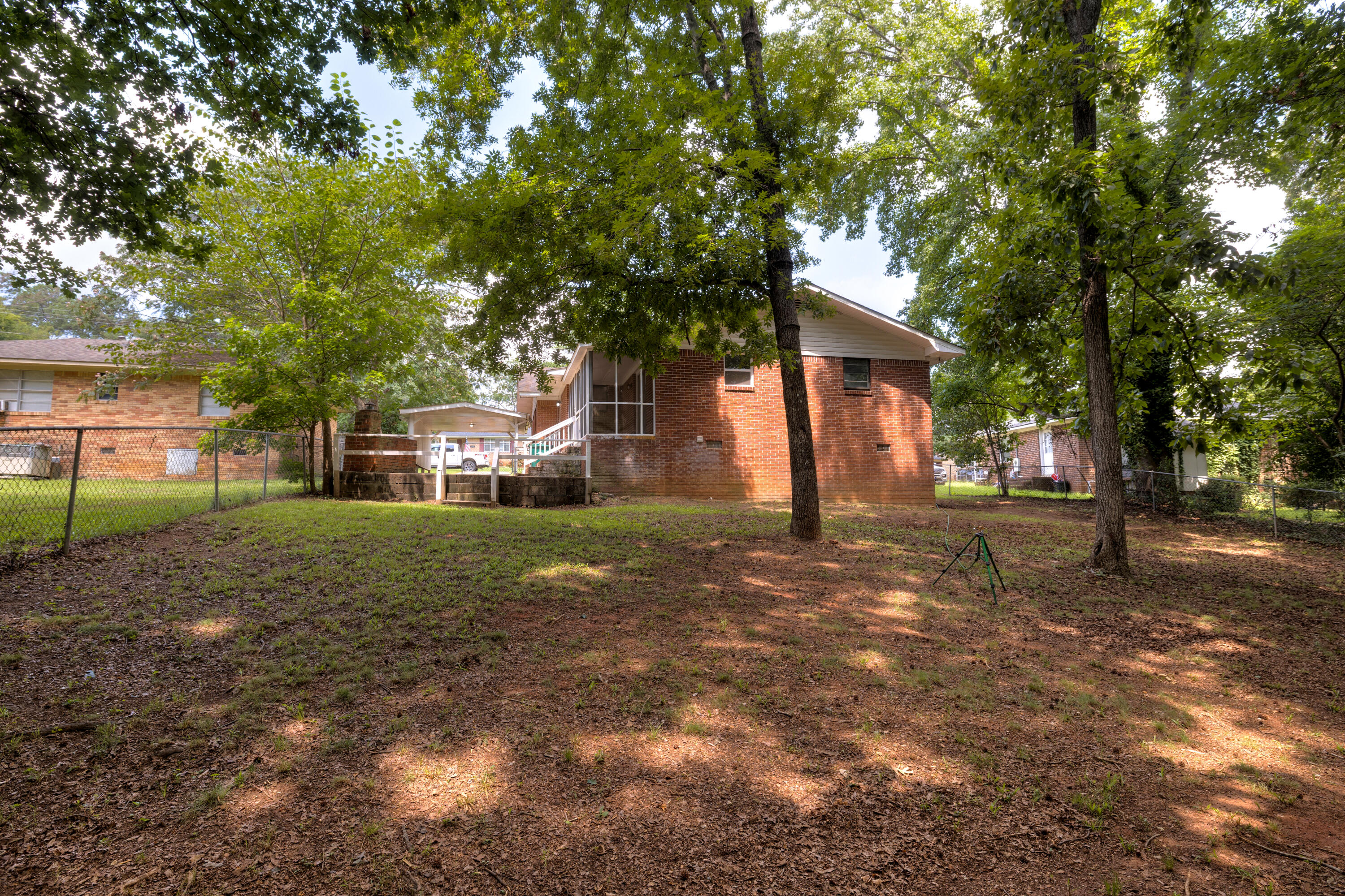 2437 Derwent Drive