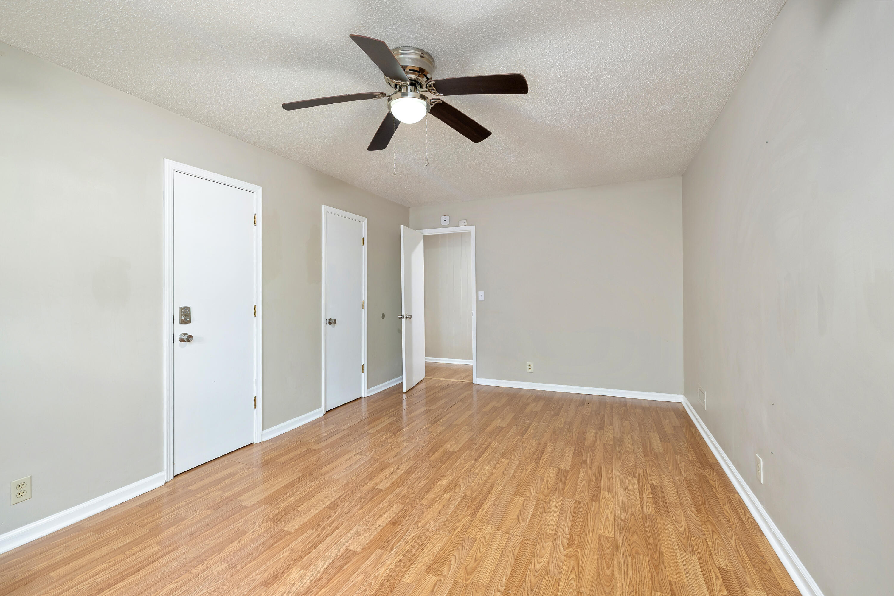 2437 Derwent Drive
