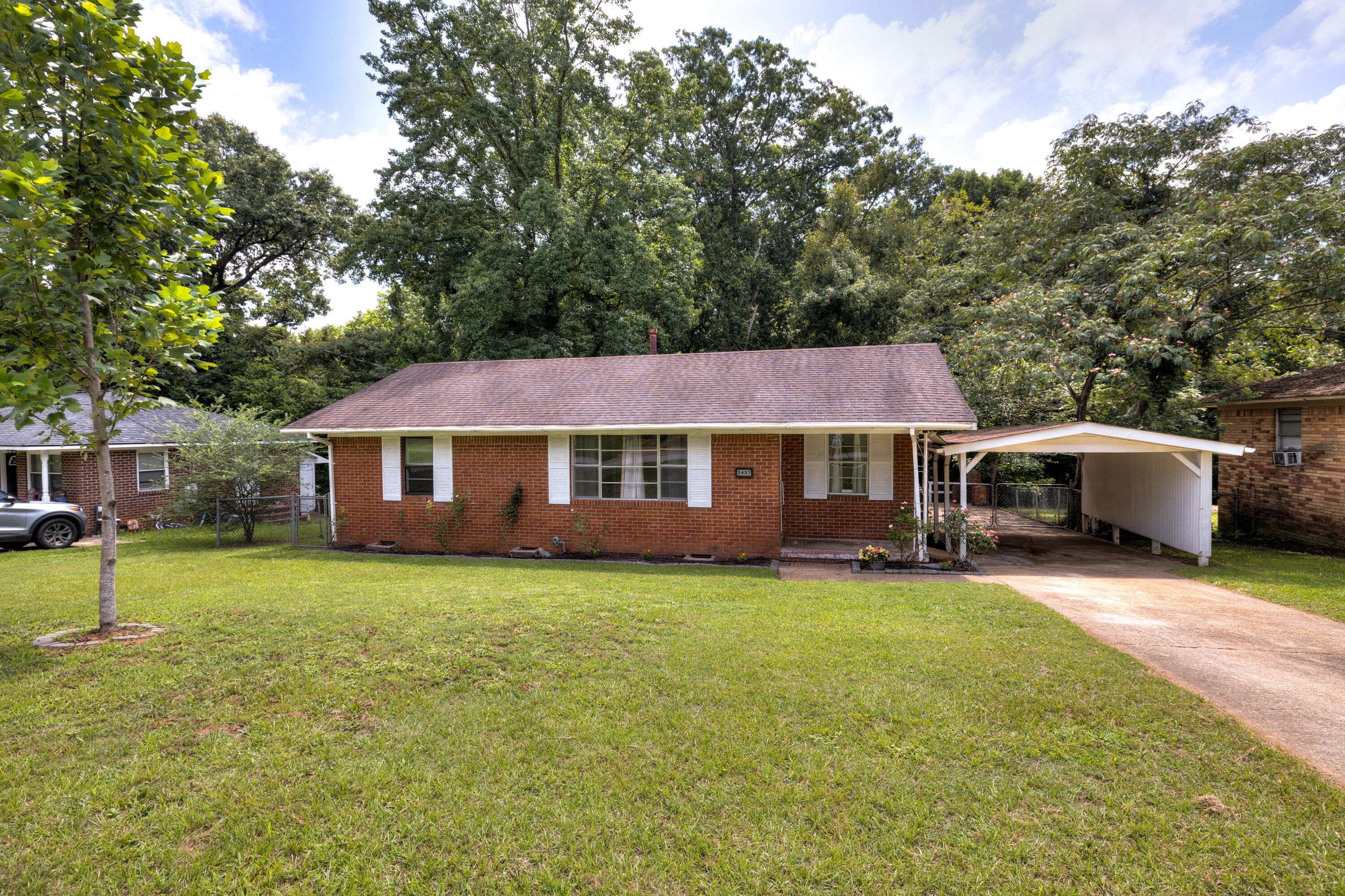 2437 Derwent Drive