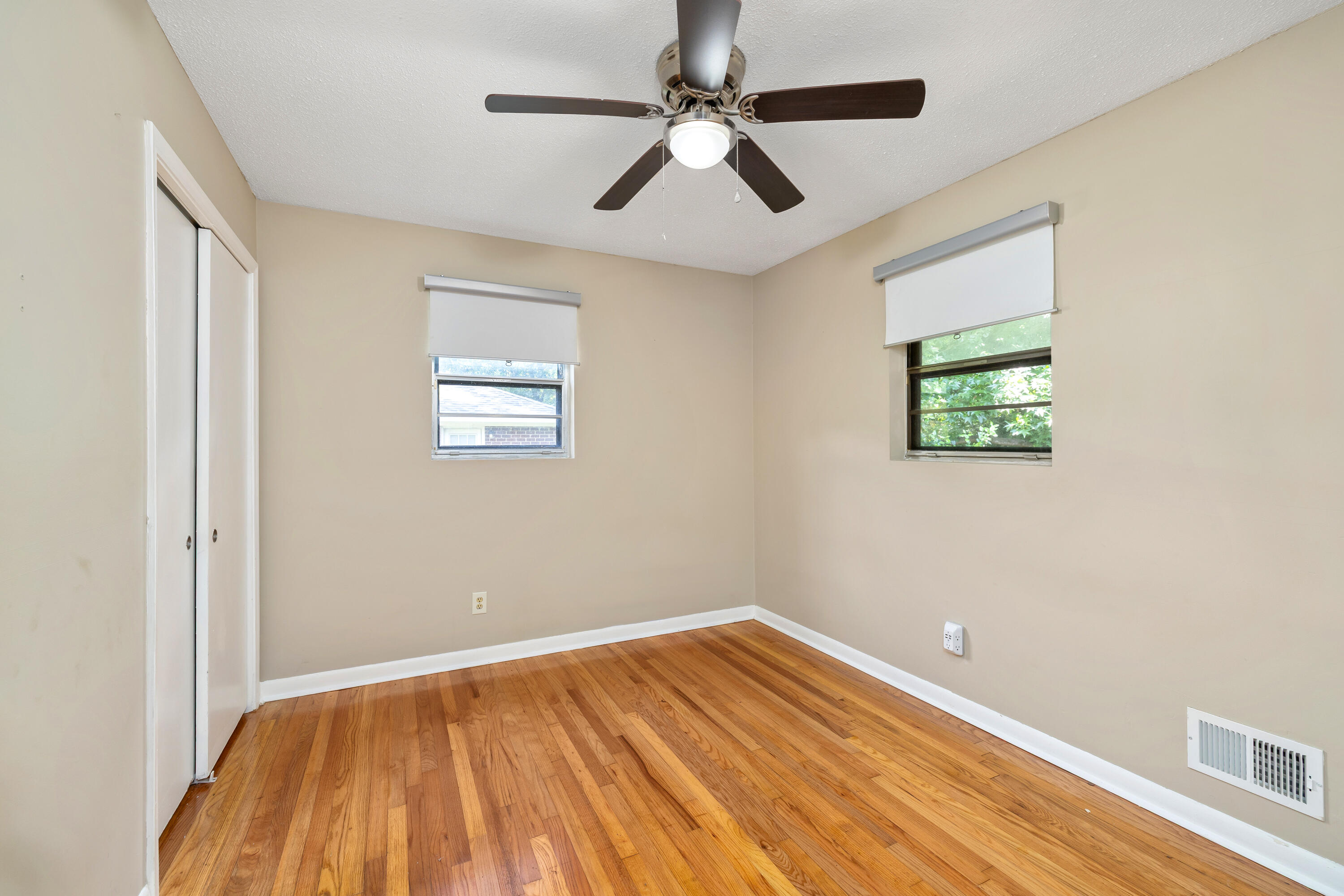 2437 Derwent Drive