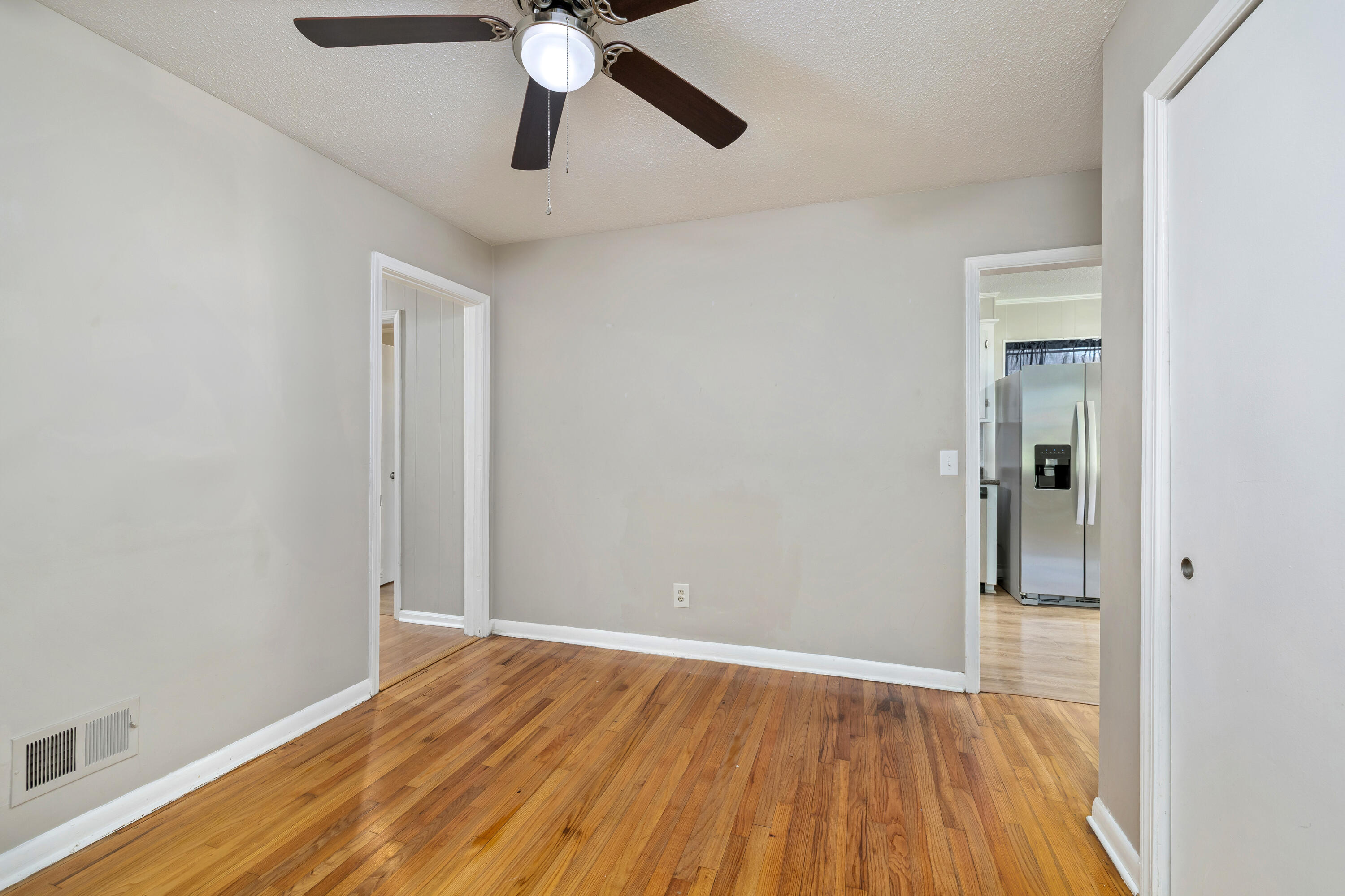 2437 Derwent Drive