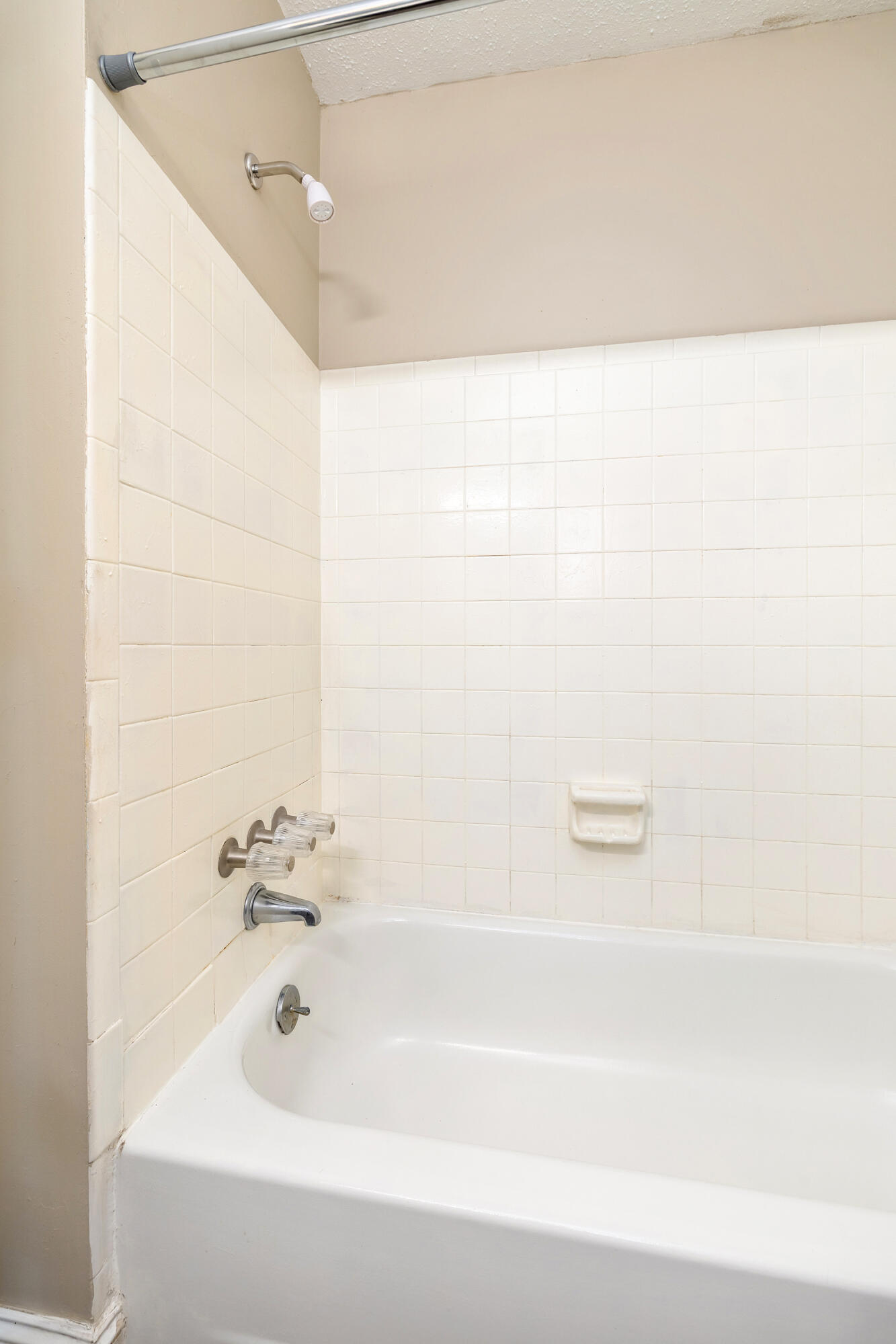 2437 Derwent Drive